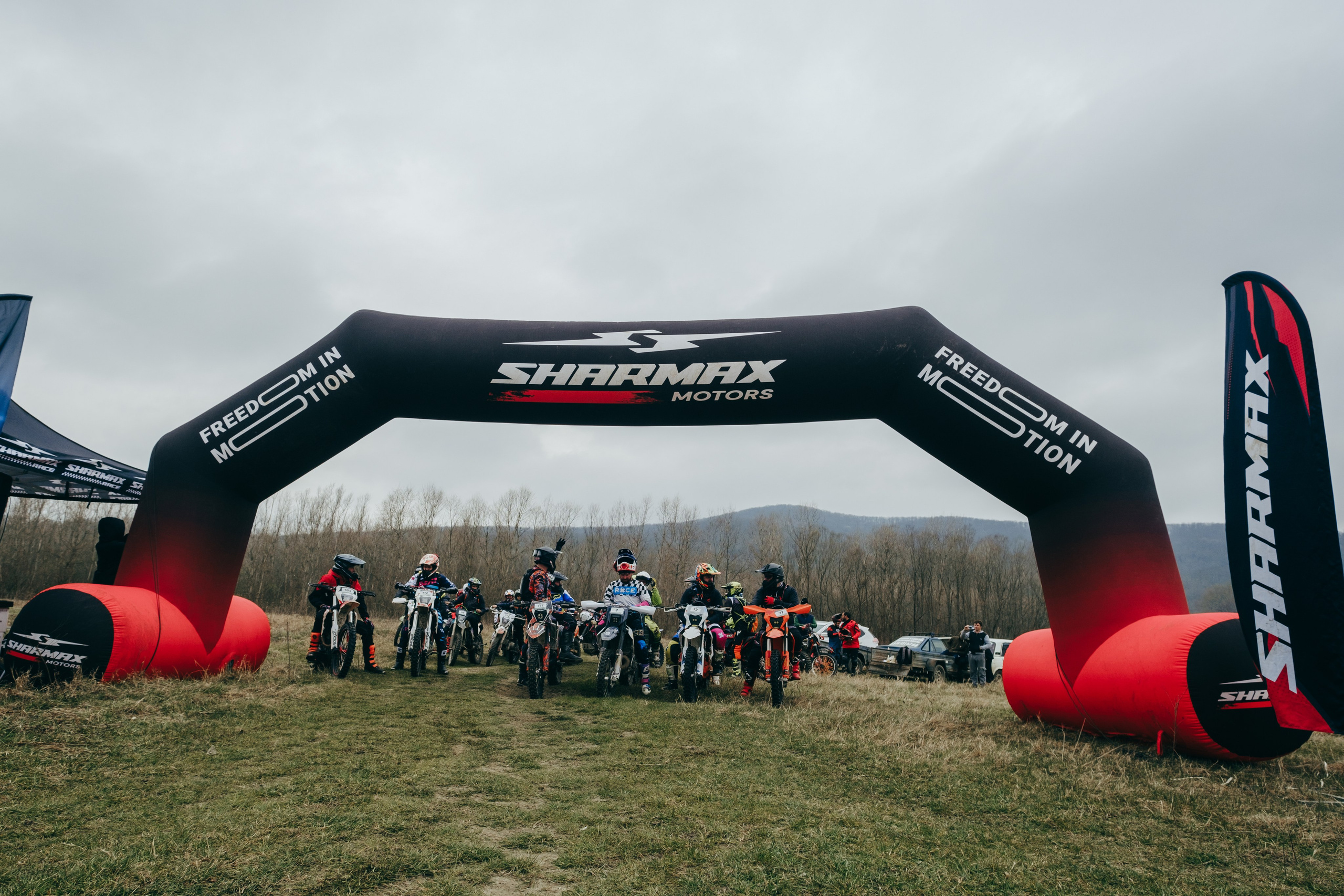 Съемка для Sharmax Moto в Горячем Ключе. Свадебный фотограф Денис Ожигин в Краснодаре и крае. Эмоциональная и стильная съемка вашего дня