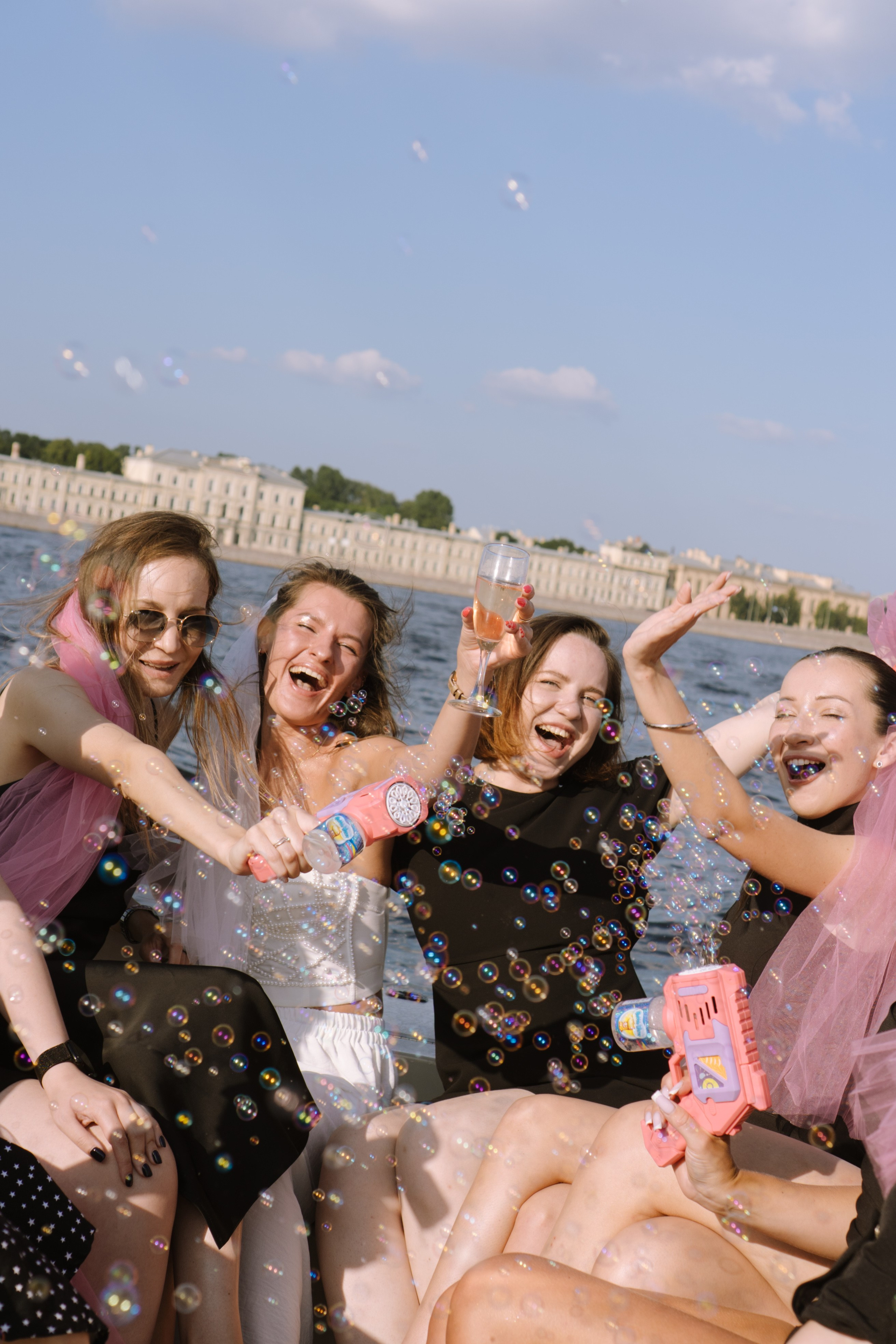 ДЕВИЧНИК НА КАТЕРЕ. Профессиональный фотограф, Санкт-Петербург — Виктория Богомолова