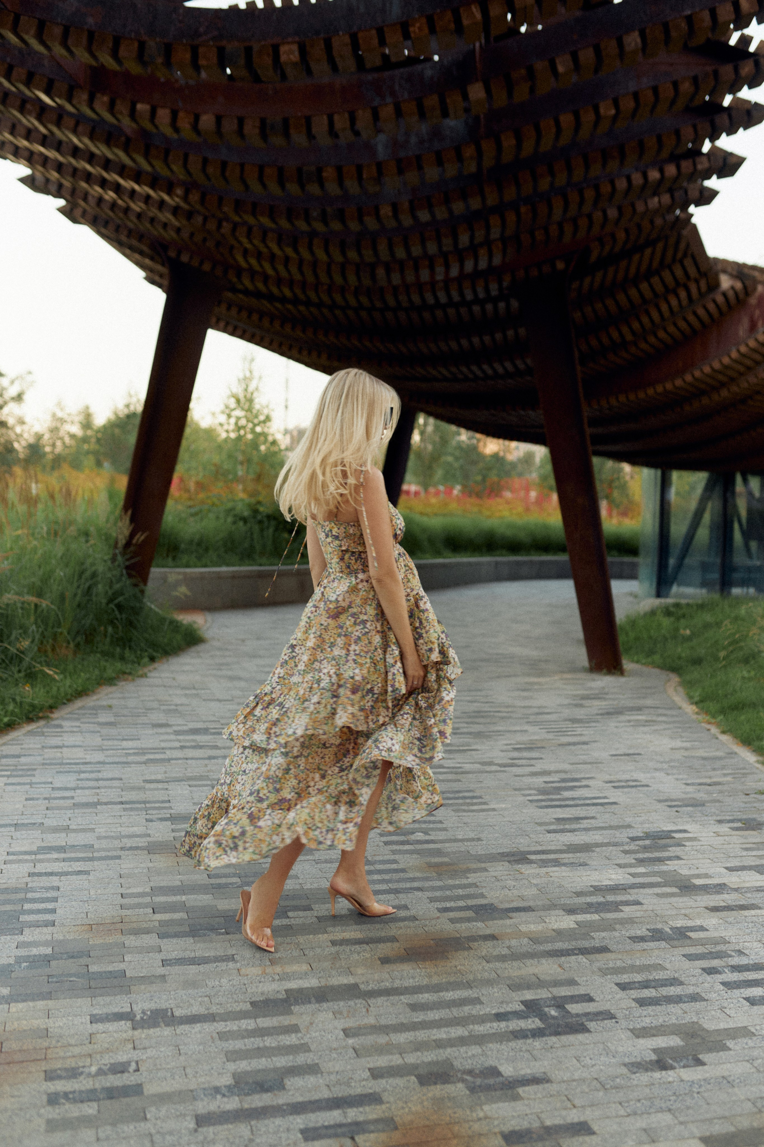 Стильная фотосессия беременности. Сестры Карабаза. Фотографы и ретушеры в Москве и Санкт-Петербурге