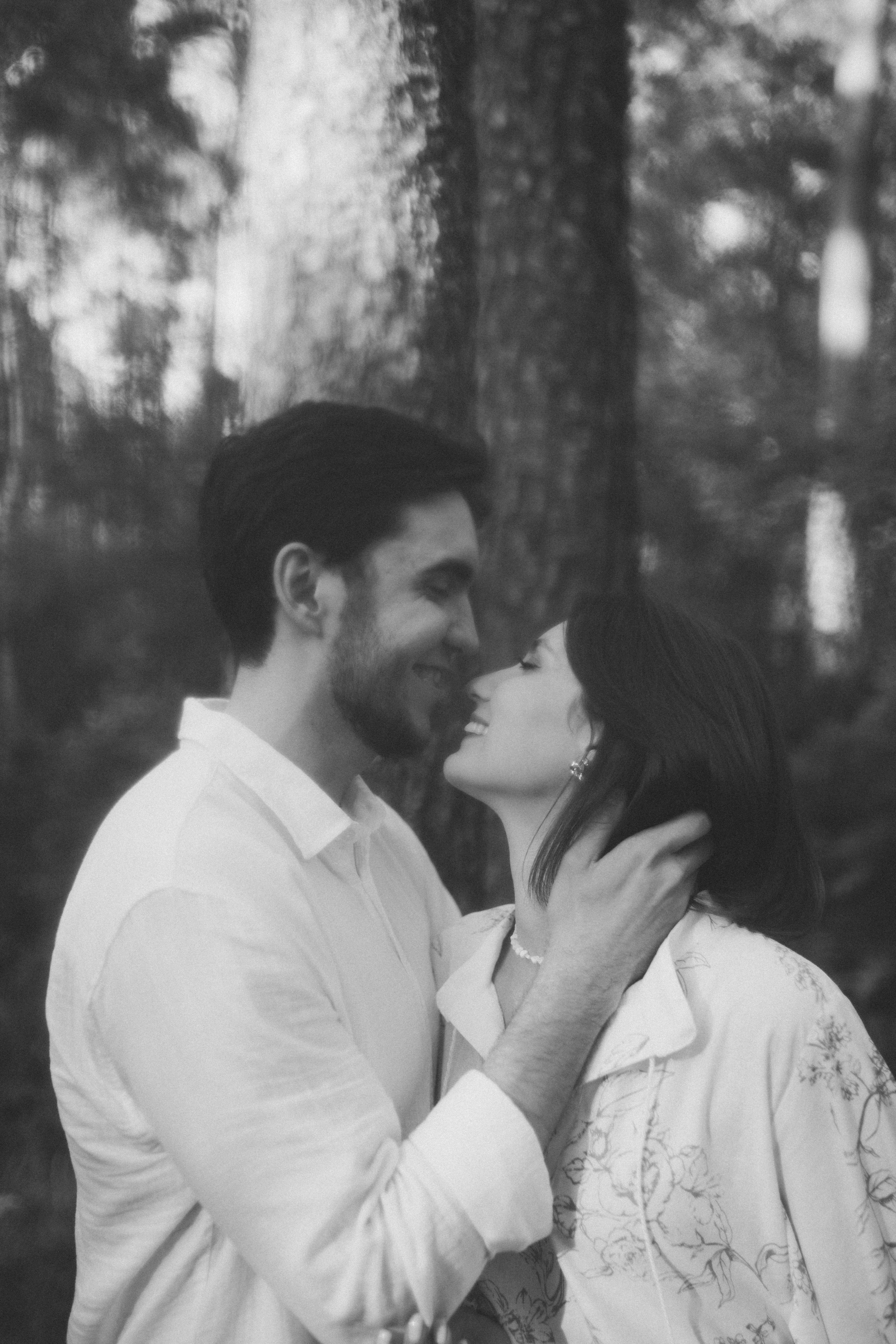 Фаниль и Вероника в лесу. Свадебный фотограф Казань