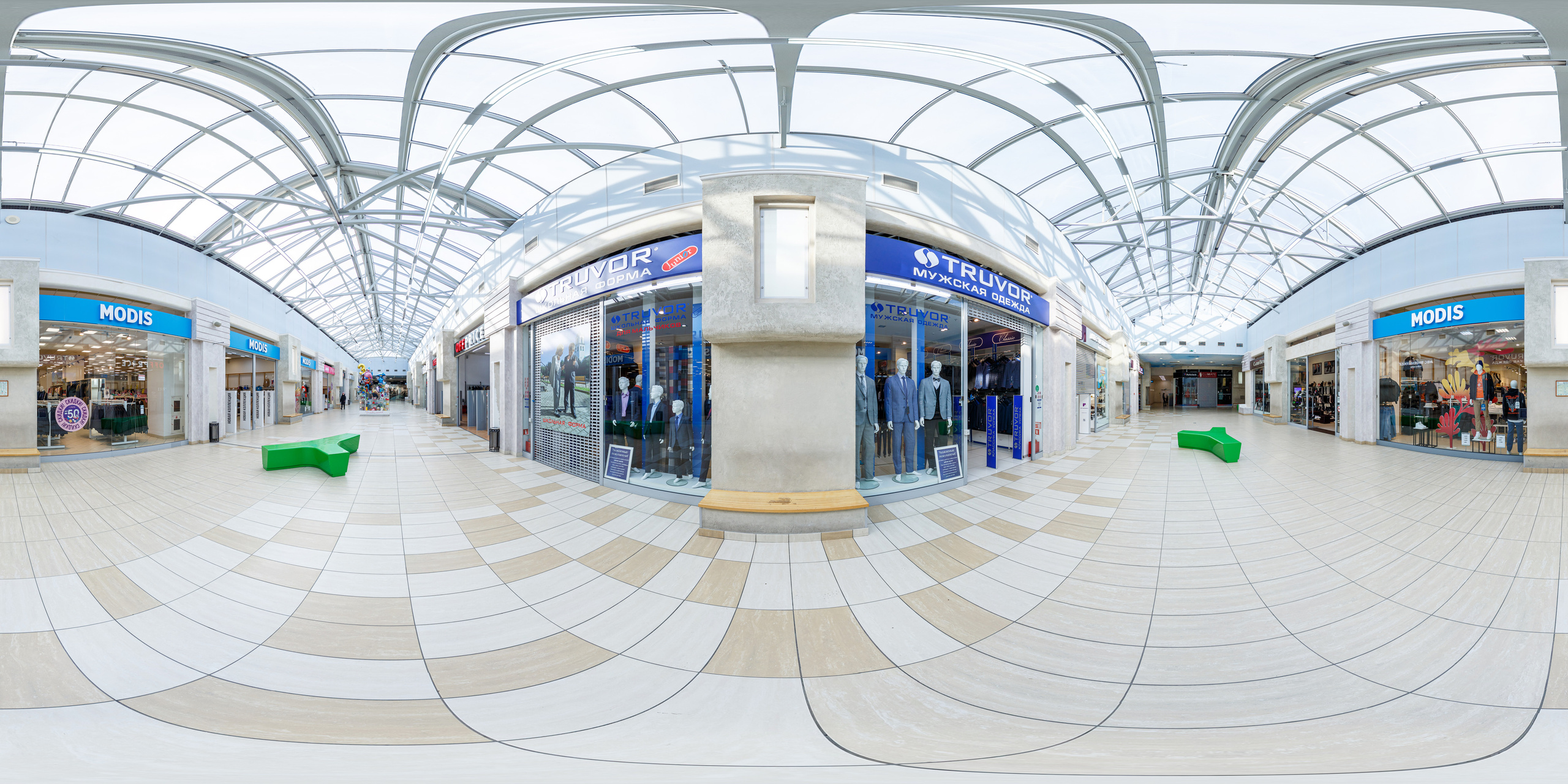 Магазин мужской одежды Truvor — ТЦ Сити Молл. Сергей Гусев — спортивная фотография, виртуальные туры, 3д панорамы