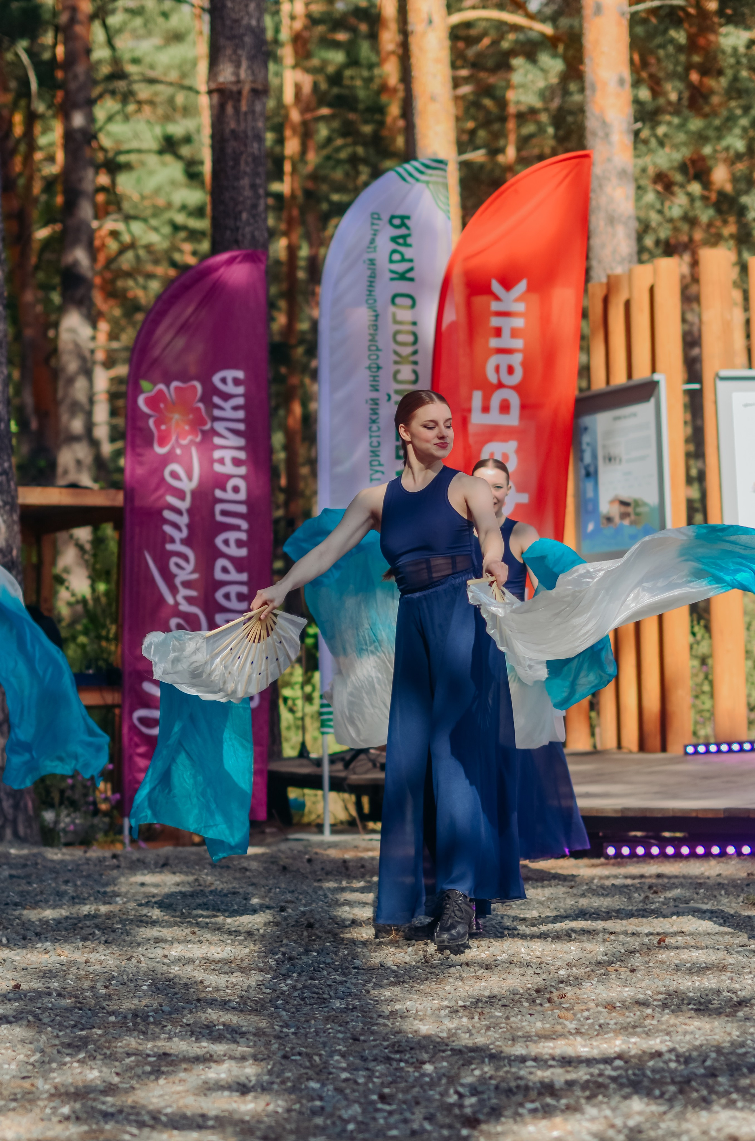 Фестиваль «Цветение Маральника на Алтае 2025». Фоторепортаж. Денисова Аля — фотограф для парных съемок и индивидуальных историй в Барнауле