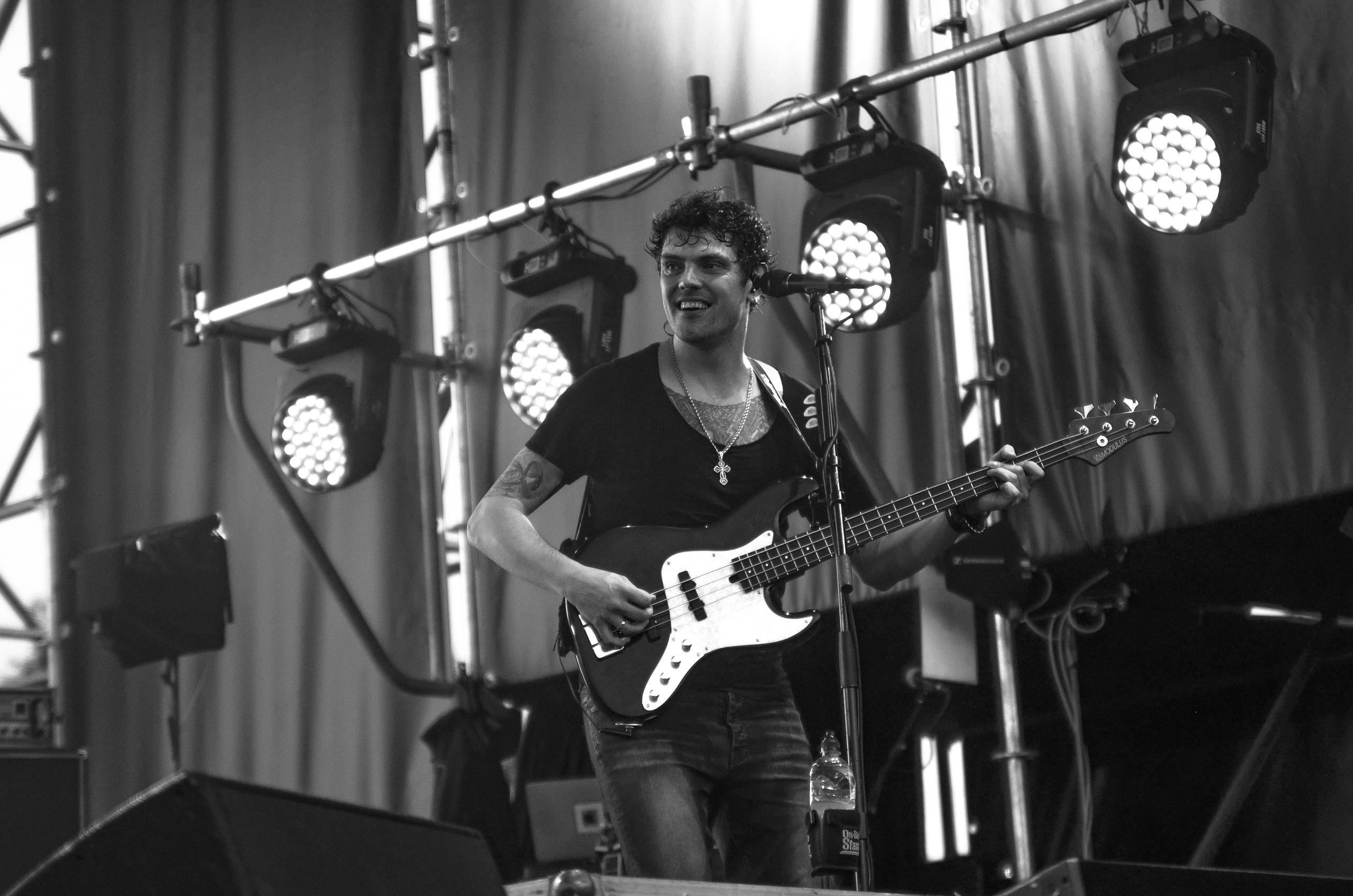 Концерт The Hatters на фестивале «Грань» в Барнауле. Денисова Аля — фотограф для парных съемок и индивидуальных историй в Барнауле