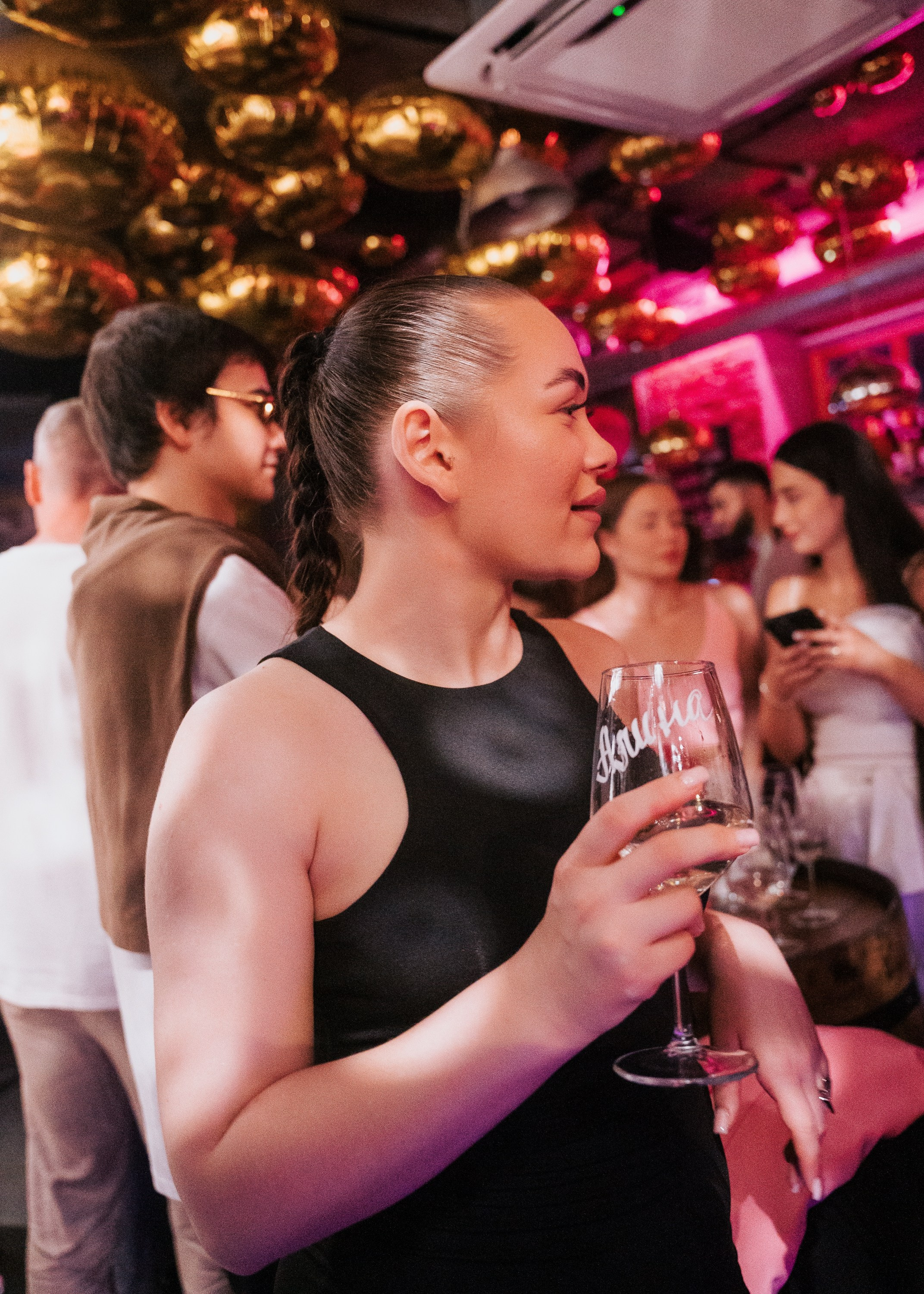 ВИНОТЕКА БАР х МАГАЗ — 3 ГОДА. СВОИ. ФОТООТЧЕТЫ-СОБЫТИЯ-МЕСТА