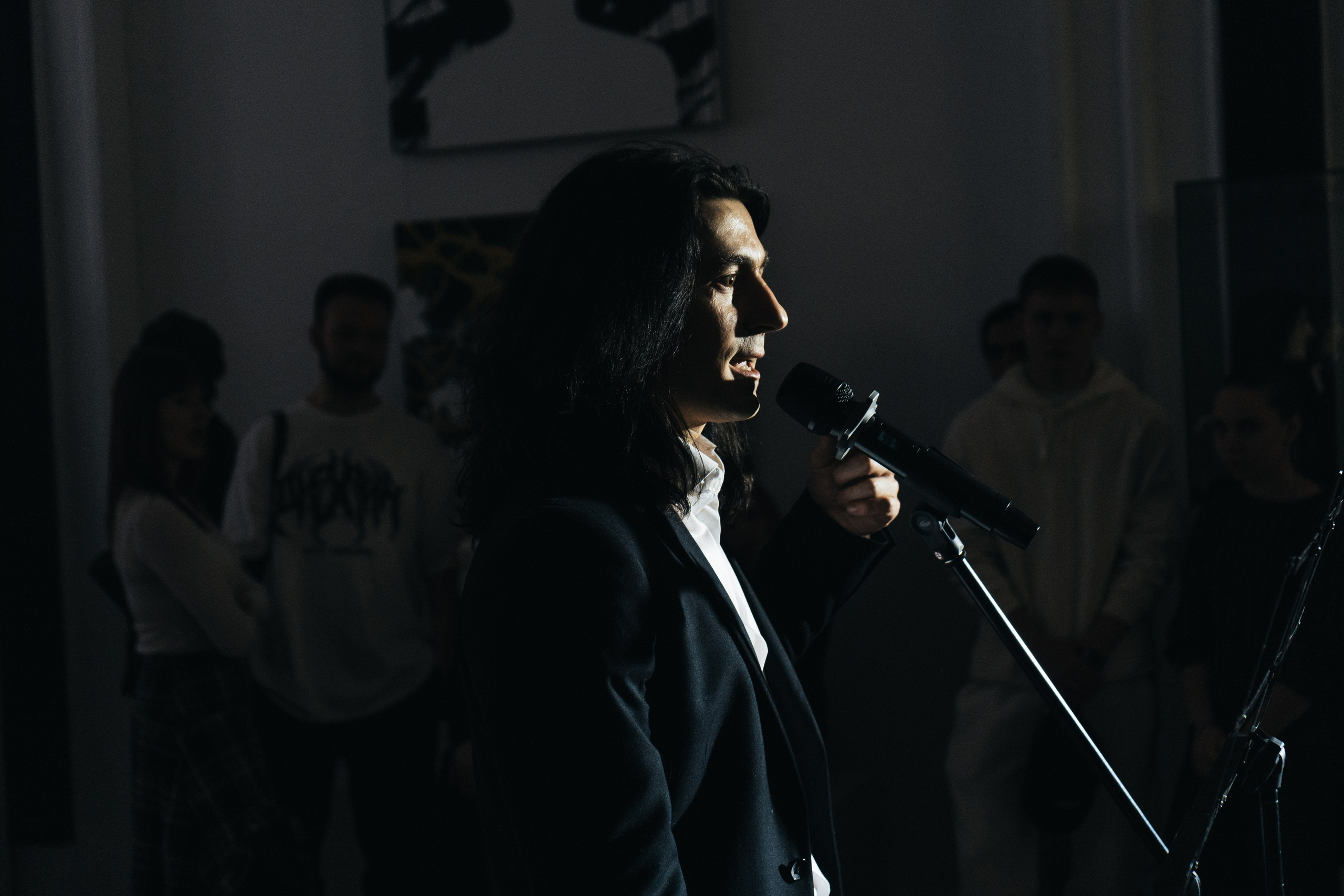 Выставка Юрия Литарова. Всё рождается. Всё продолжается. Портретный фотограф Нижний Новгород