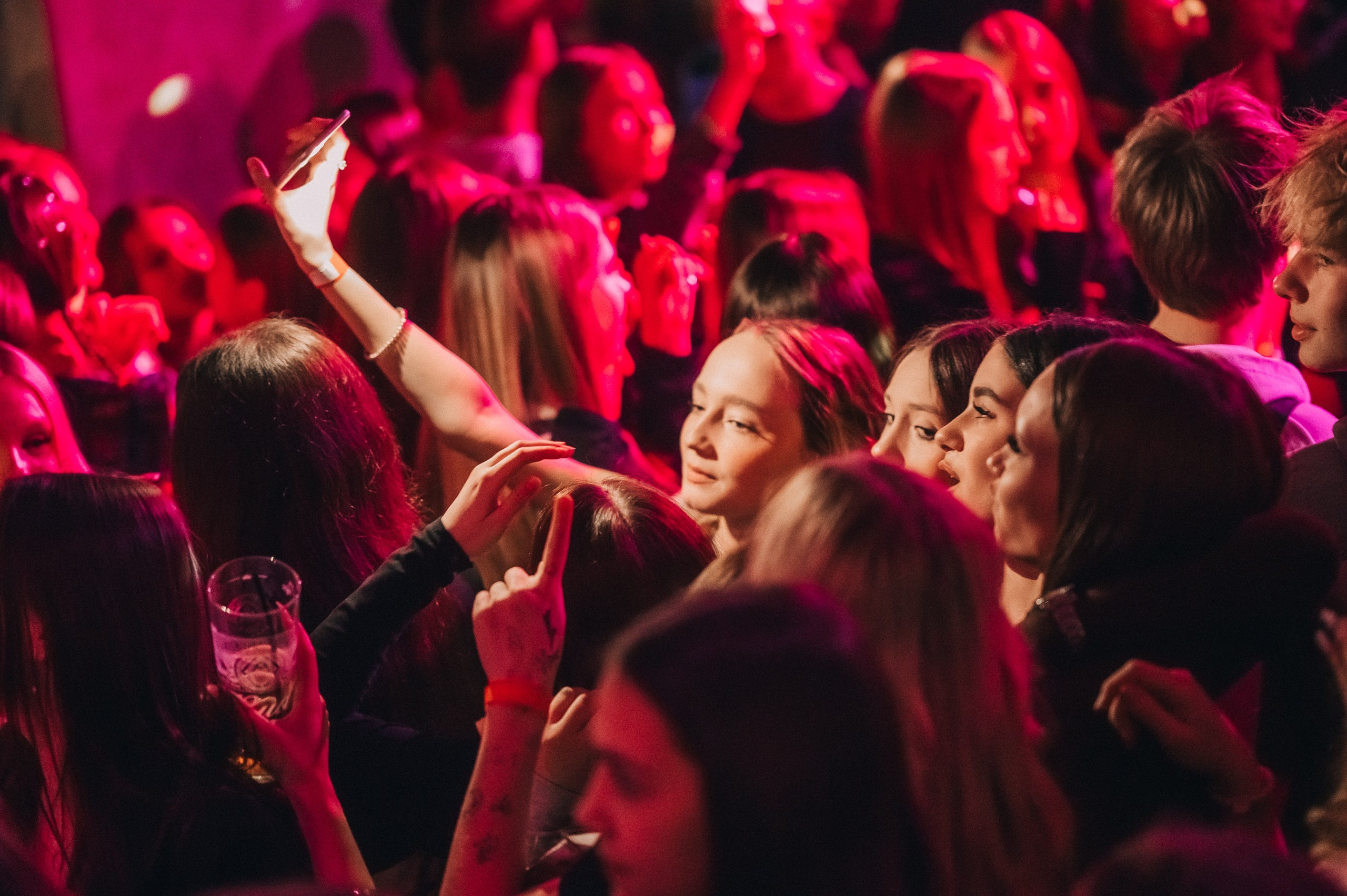 8 MARCH WOMENS DAY PARTY. Фотограф в Кемерово Владислав Шульц