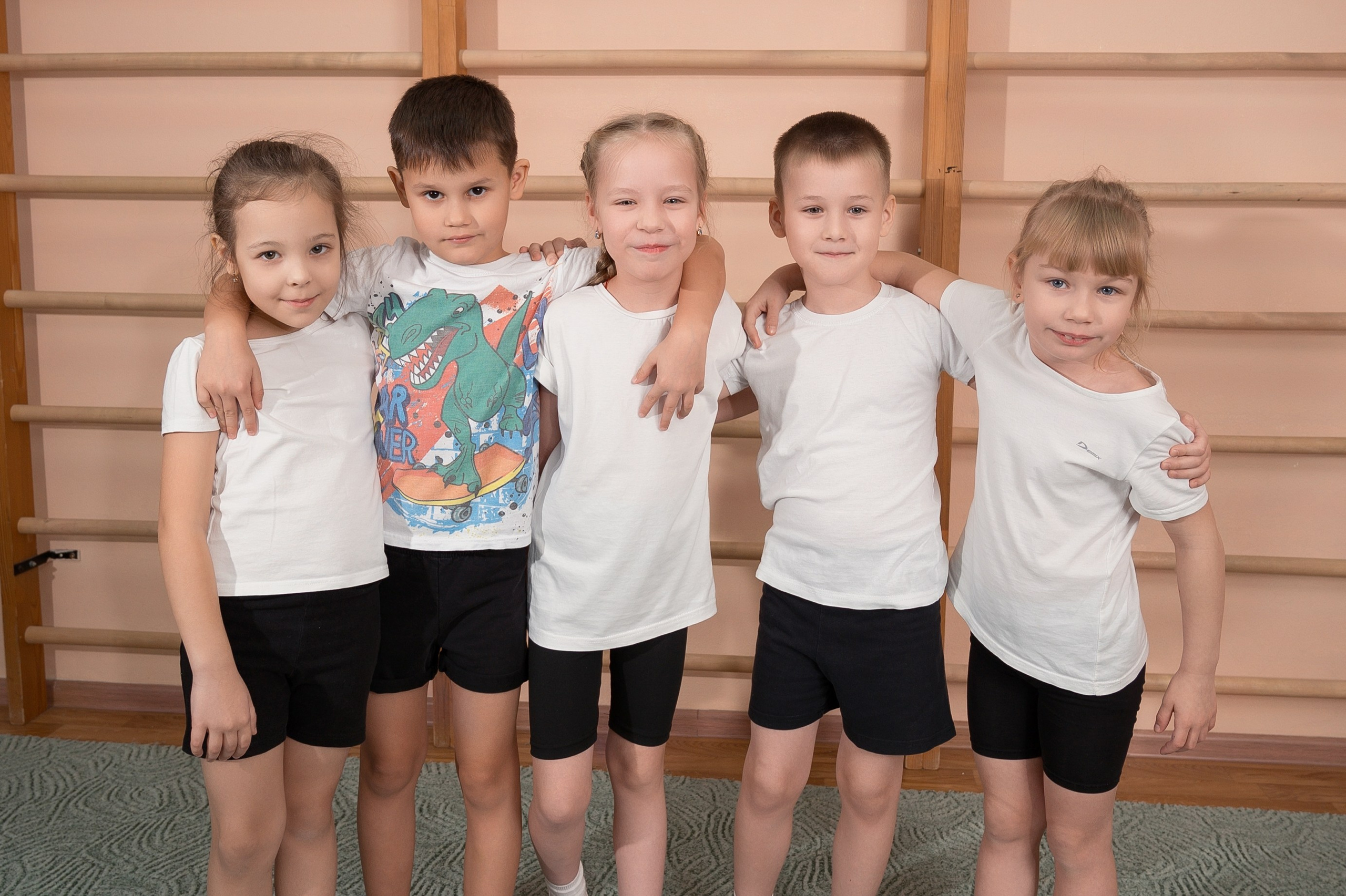 Детские выпускные фото Нижневартовск | Портфолио фотографа. AR-t студия «Альбом+», г. Нижневартовск