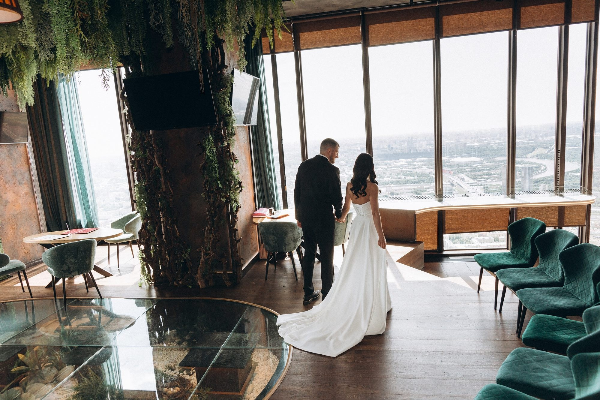 Свадебная фотосъемка в ресторане Birds. Сергей Гладков свадебный фотограф в Москве