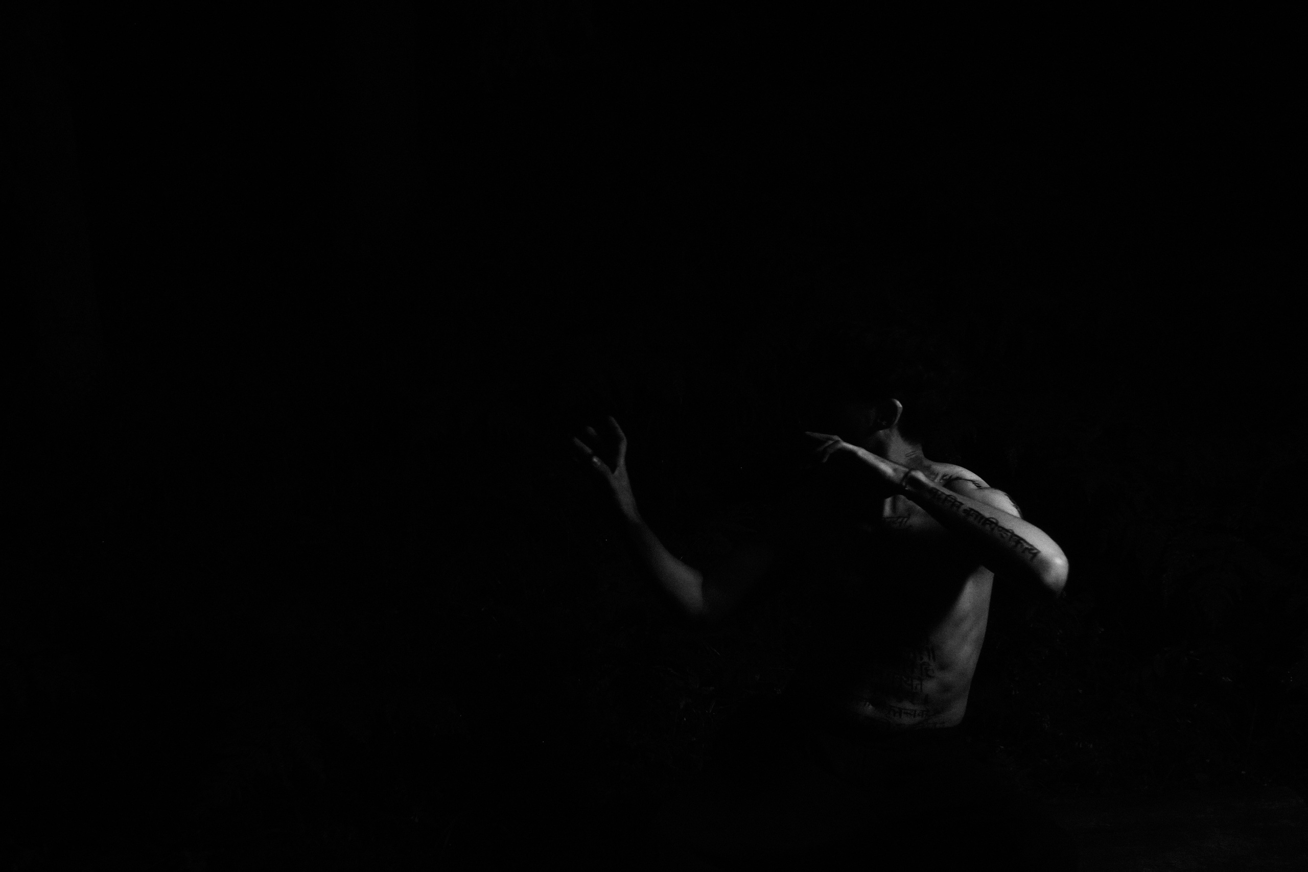 The body as broken manuscript. Фотограф Елизавета Маслова. Москва. Art, Fashion