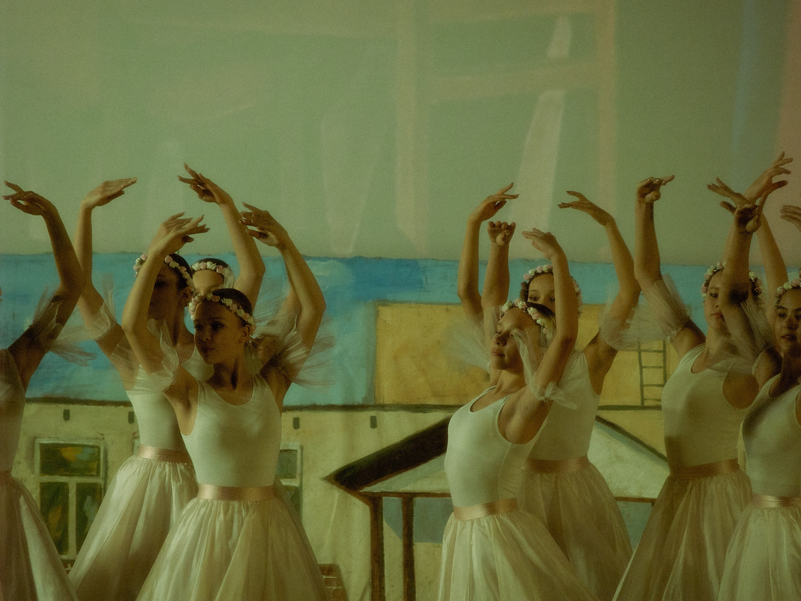 Silence between the notes. Фотограф Елизавета Маслова. Москва. Art, Fashion