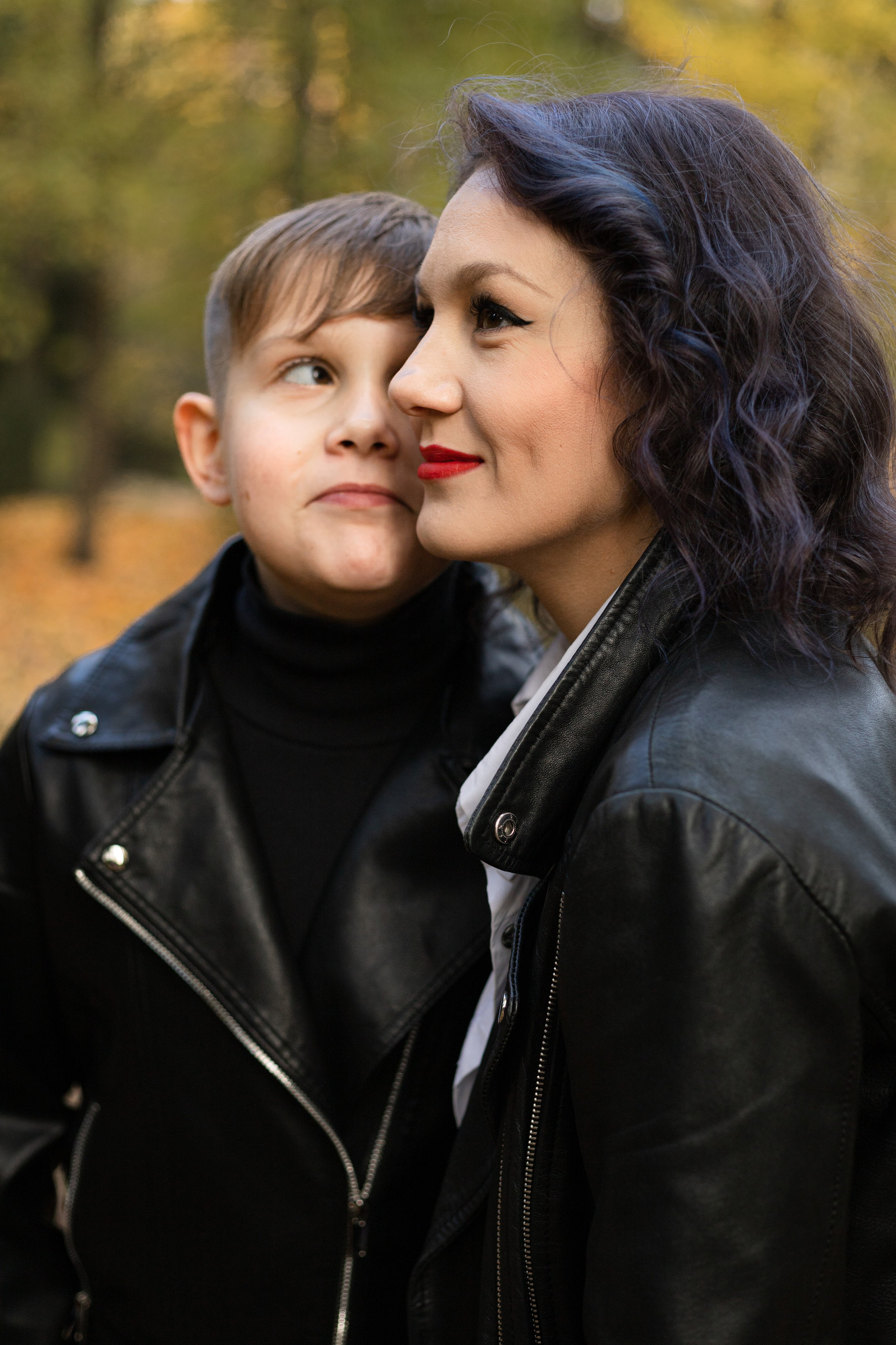 Катя и Вася. Фотосессия на Хэллоуин в парке. Семейный и детский фотограф в Санкт-Петербурге Павлова Елена