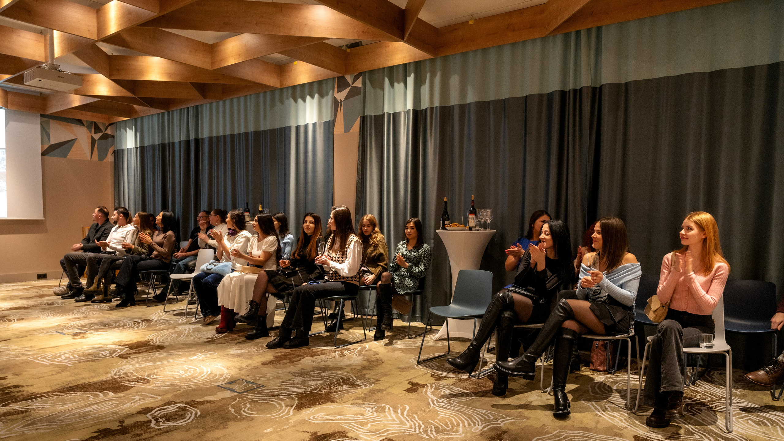 Рисуем телом, Карим COSMOS. Фотограф Нижний Новгород