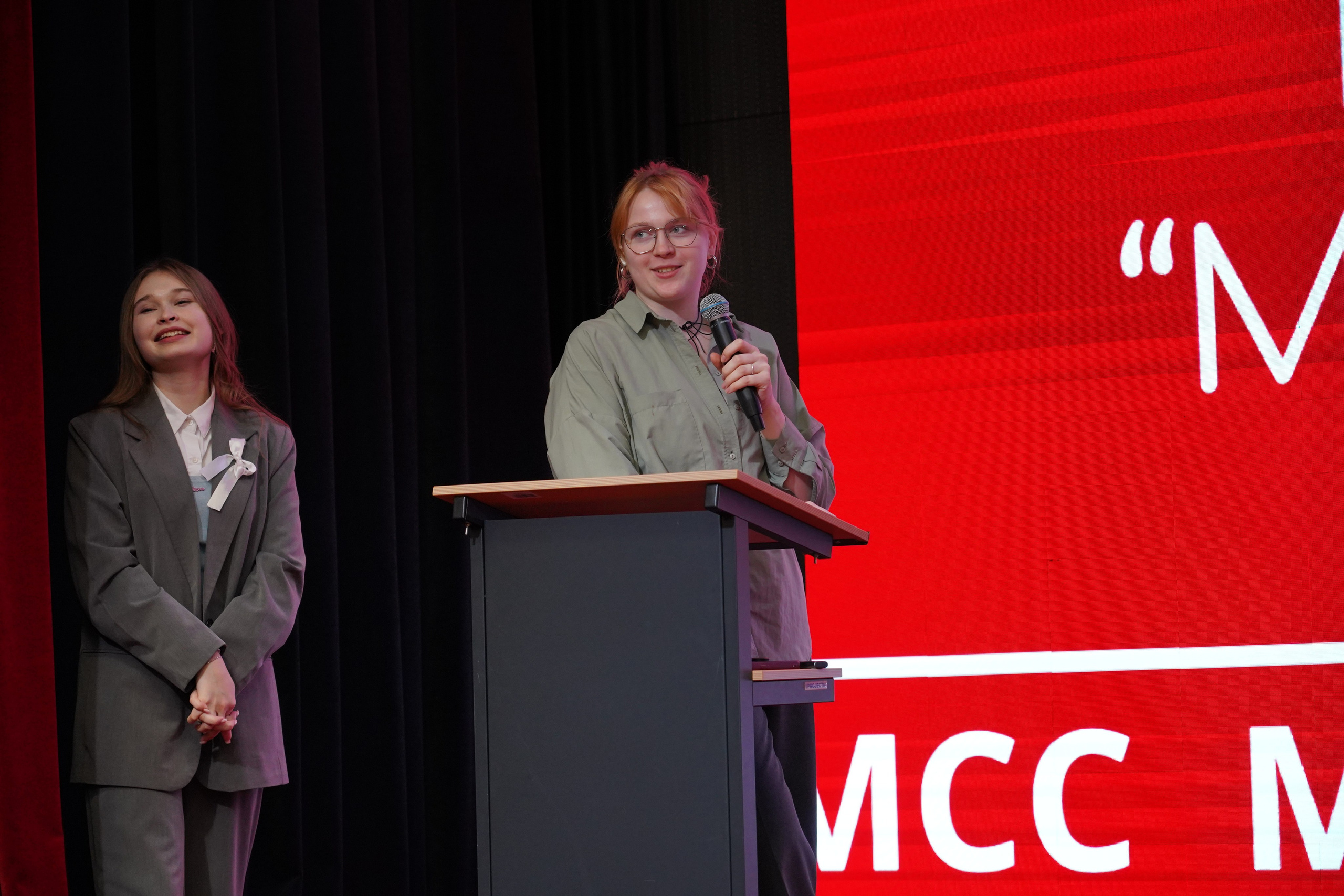 Фотограф на официальном мероприятии