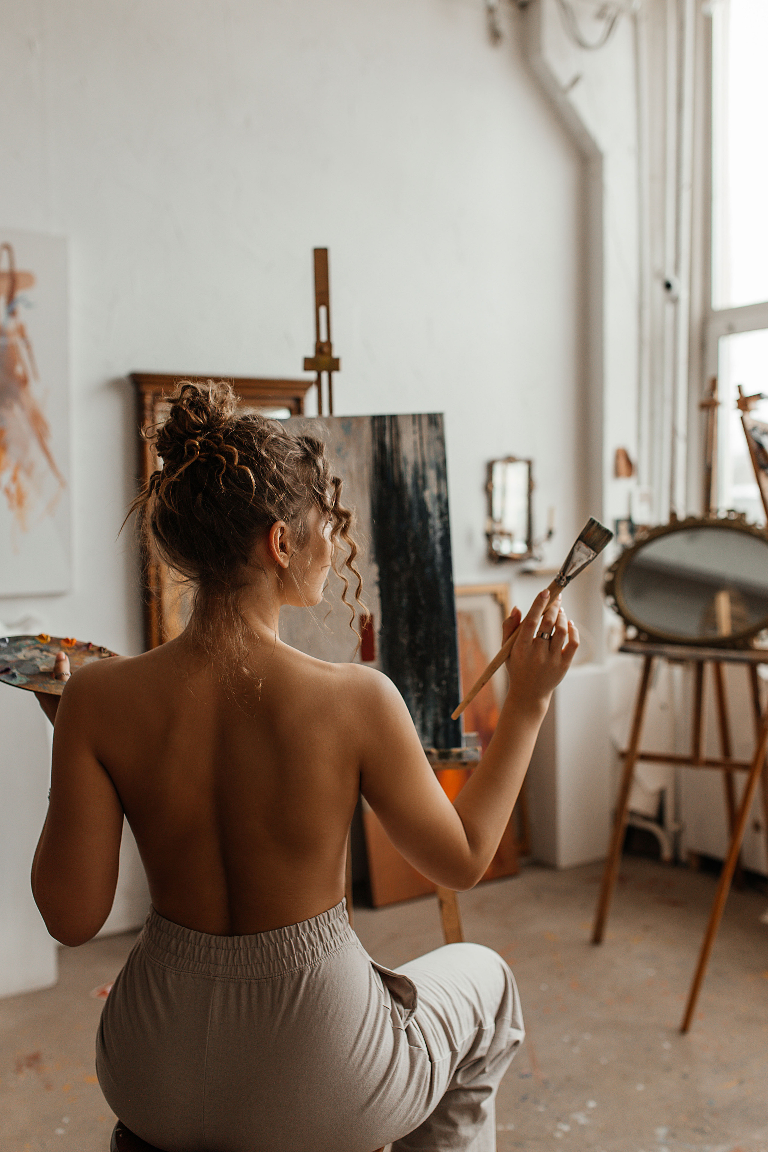 В мастерской художницы. Фотограф в Санкт-Петербурге Гранкина Мария