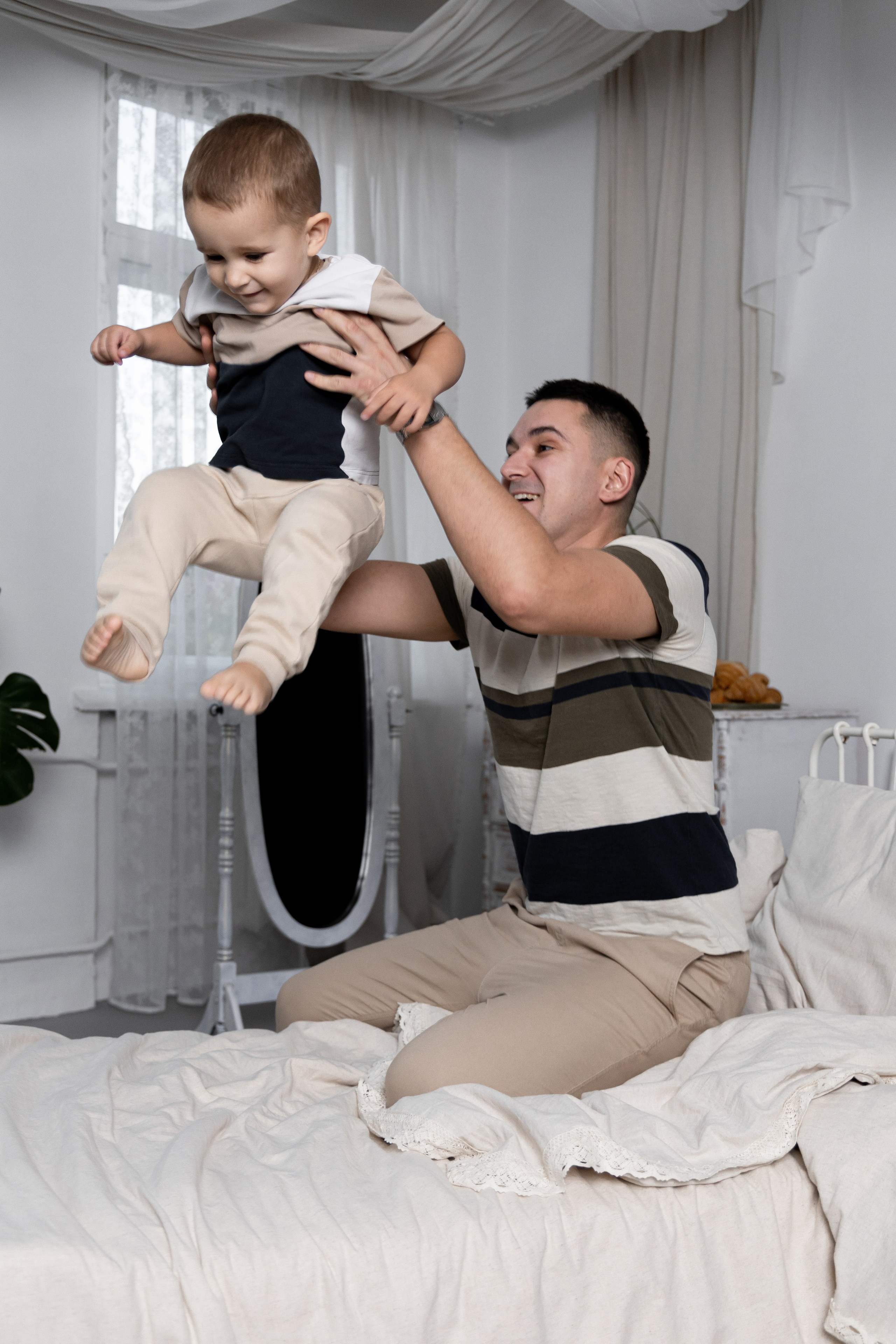 Александра и Даниил со своими детьми: Евой и Артуром. Фотограф в Калининграде Сокирко Светлана