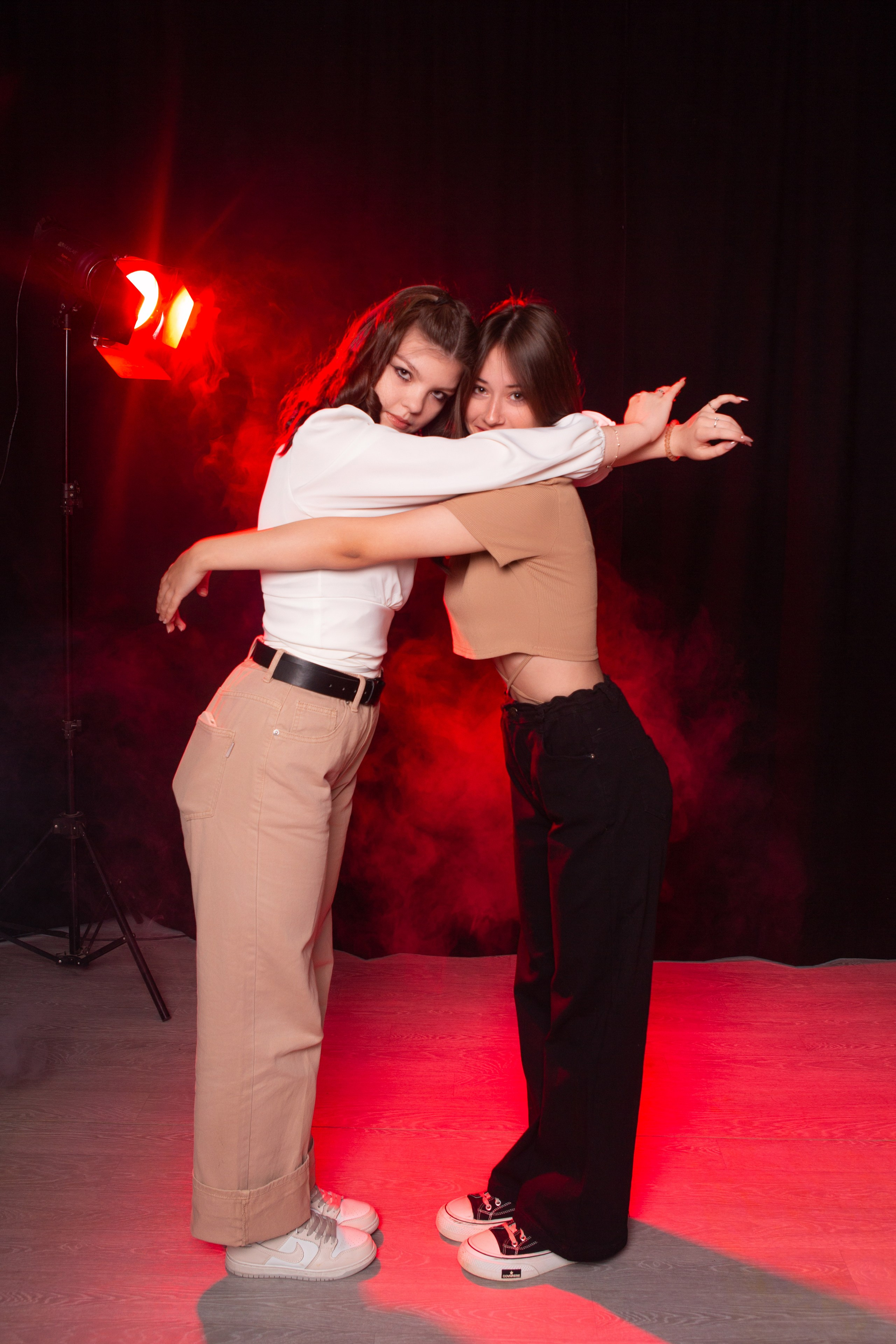 ФОТОСЕССИЯ С ЦВЕТНЫМ СВЕТОМ. ТВОЙ АЛЬБОМ / ТВОИ ПРАВИЛА