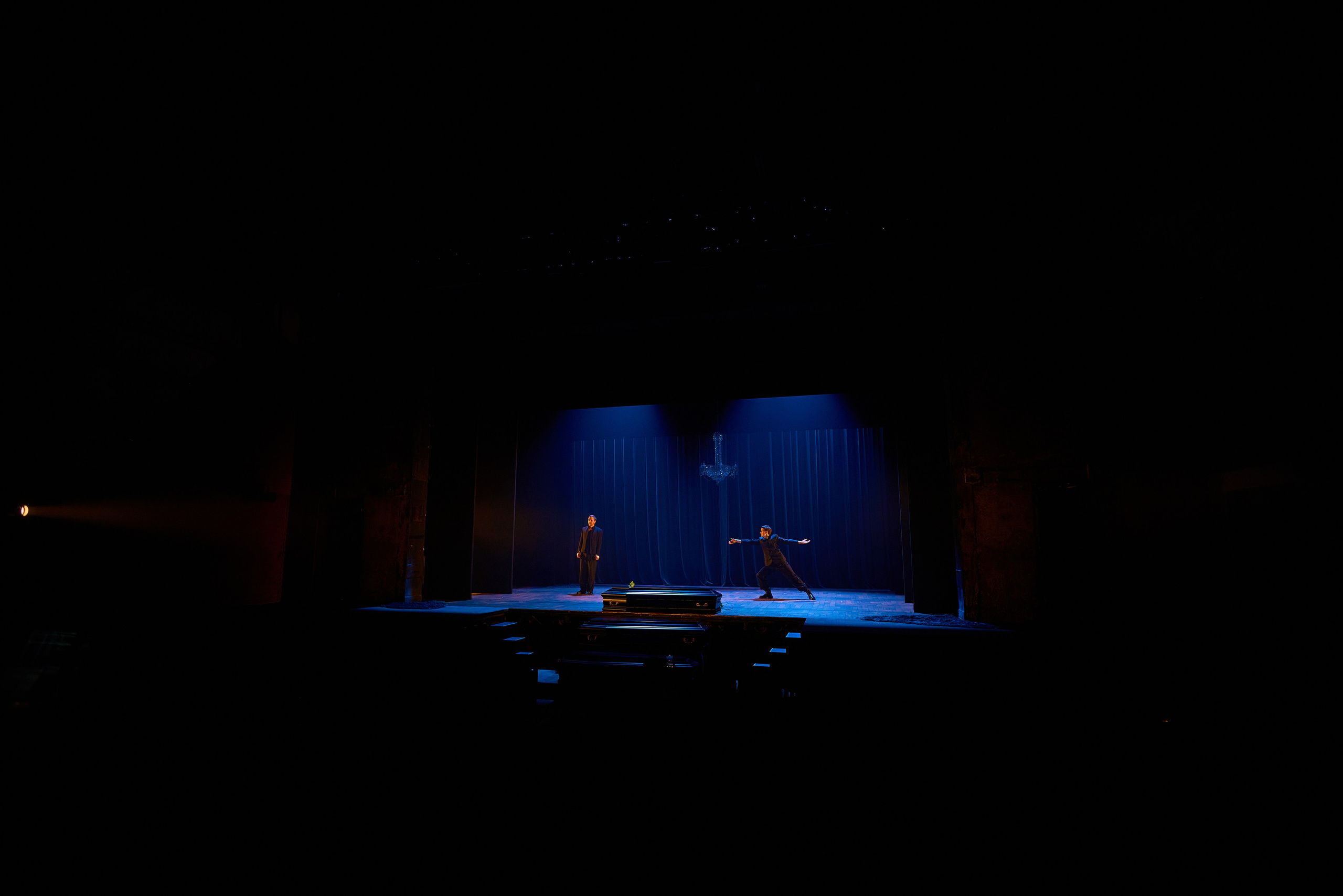 «Быть или не быть» Закулисье Театра Наций. Wish Films — Фото и видео для брендов и личных проектов | Фотограф и видеограф