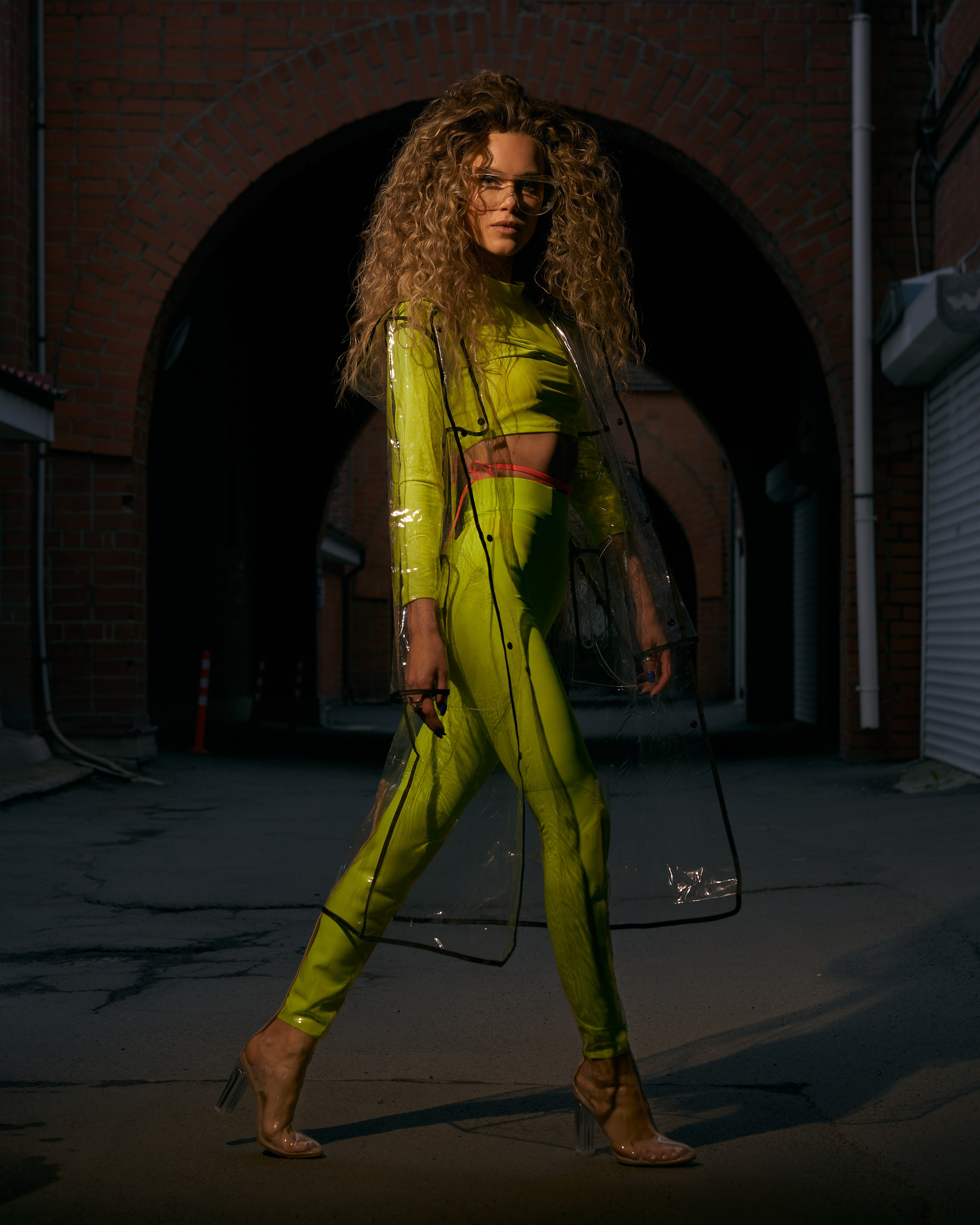 Импульсный свет на улице