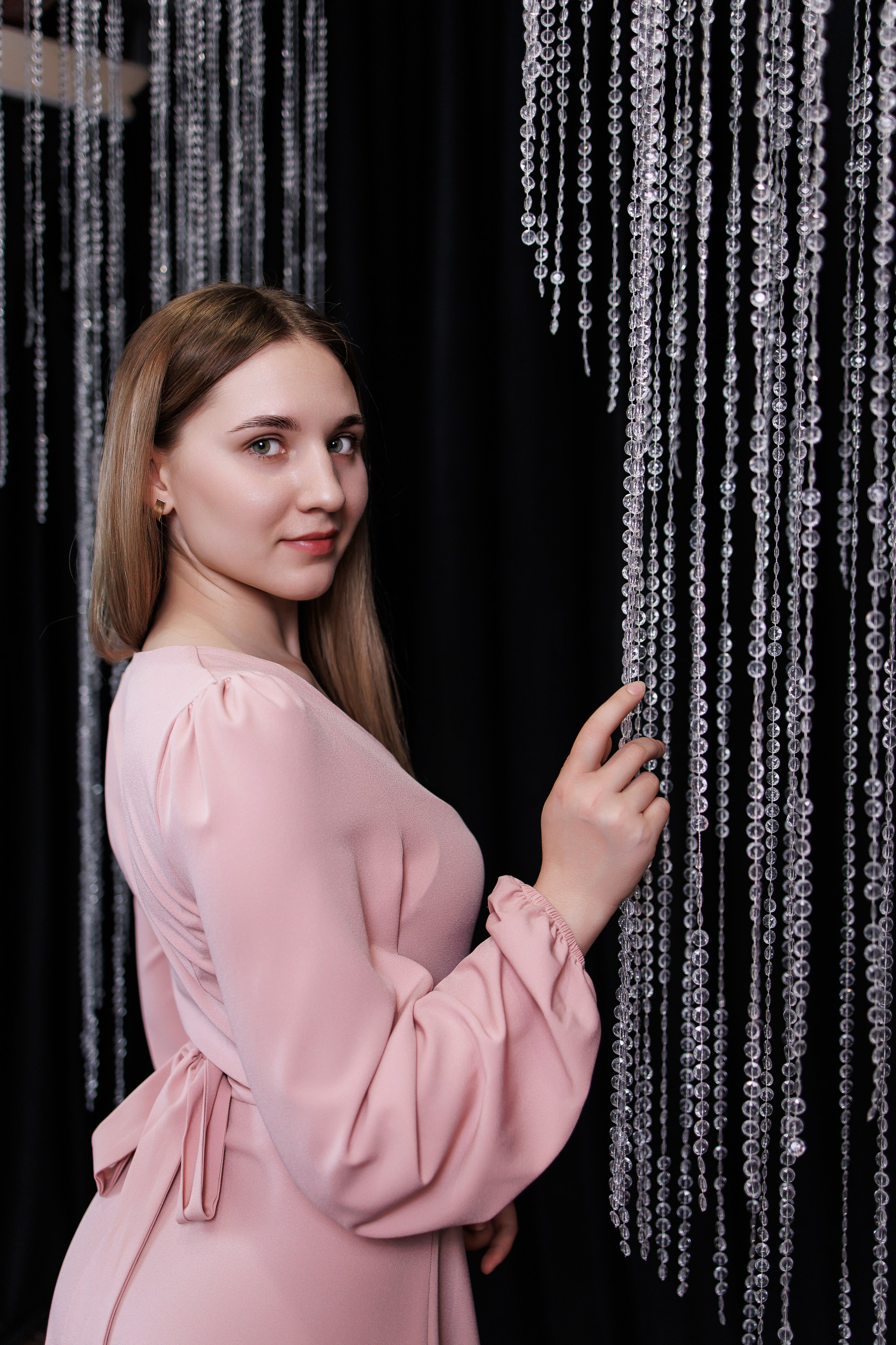 Миди платья. Интерьерная фотостудия Background в Омске