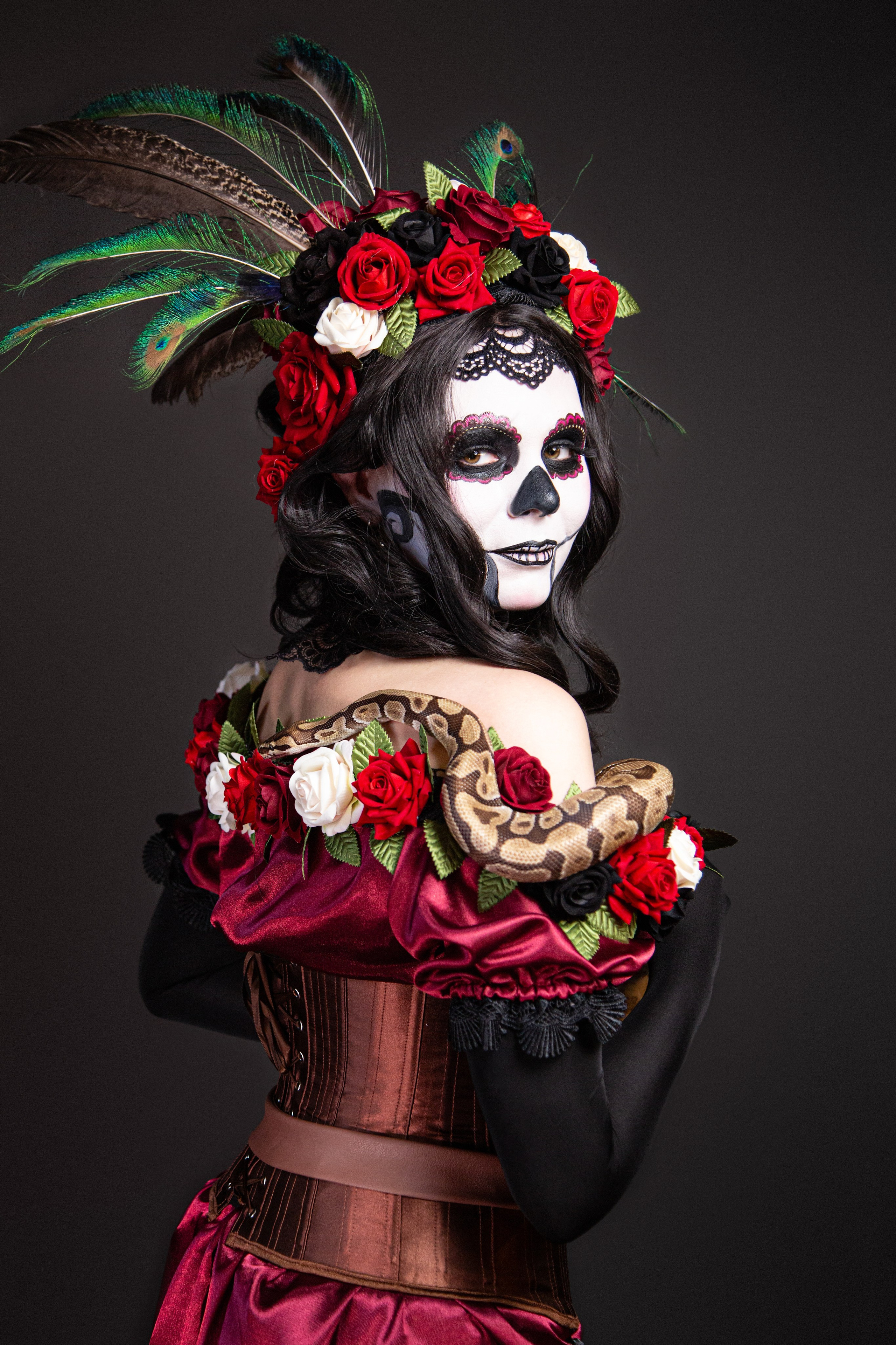 Ваши фотографии. Интерьерная фотостудия Background в Омске