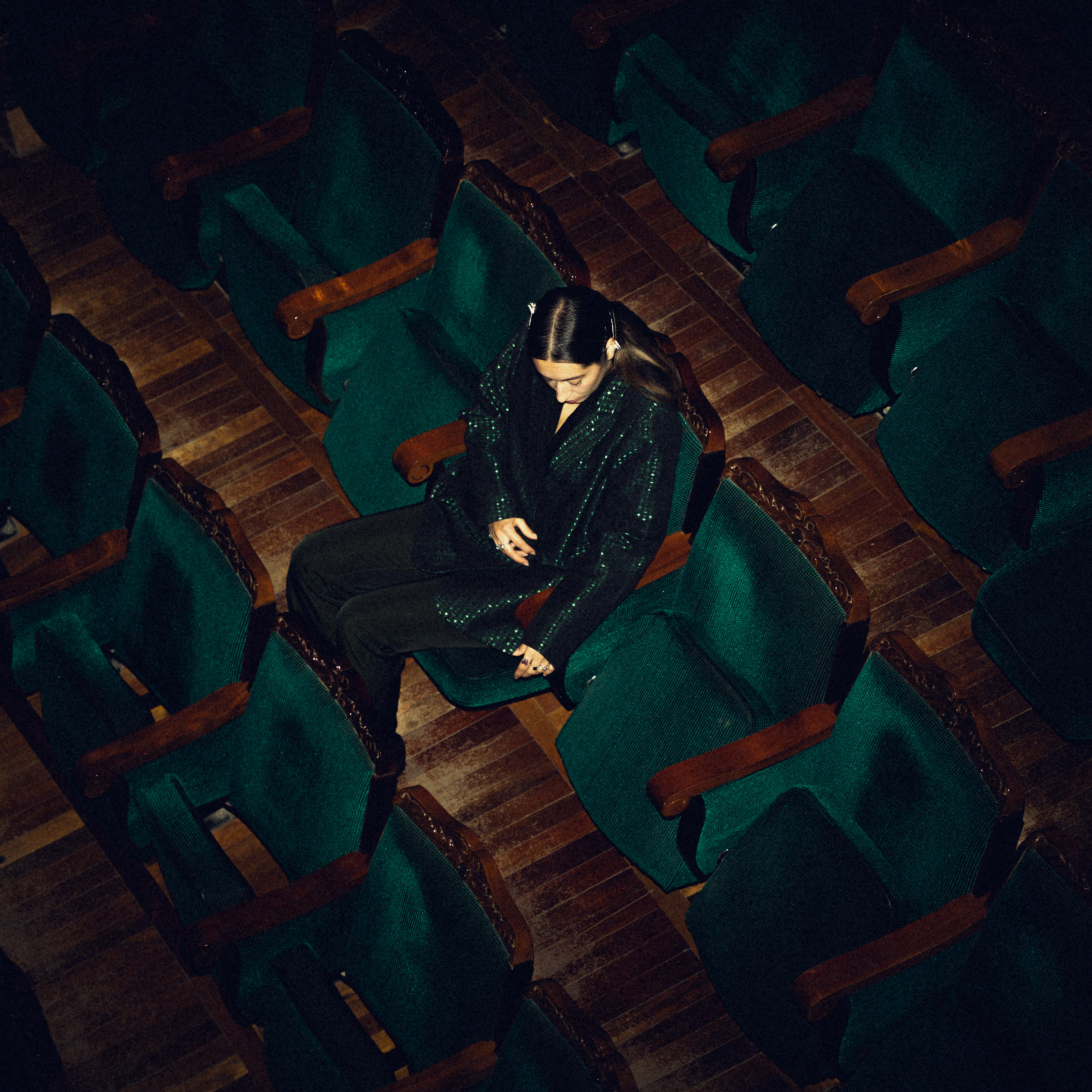 LUSI. TUTSARKIS — Art Director | Stylist | Photographer