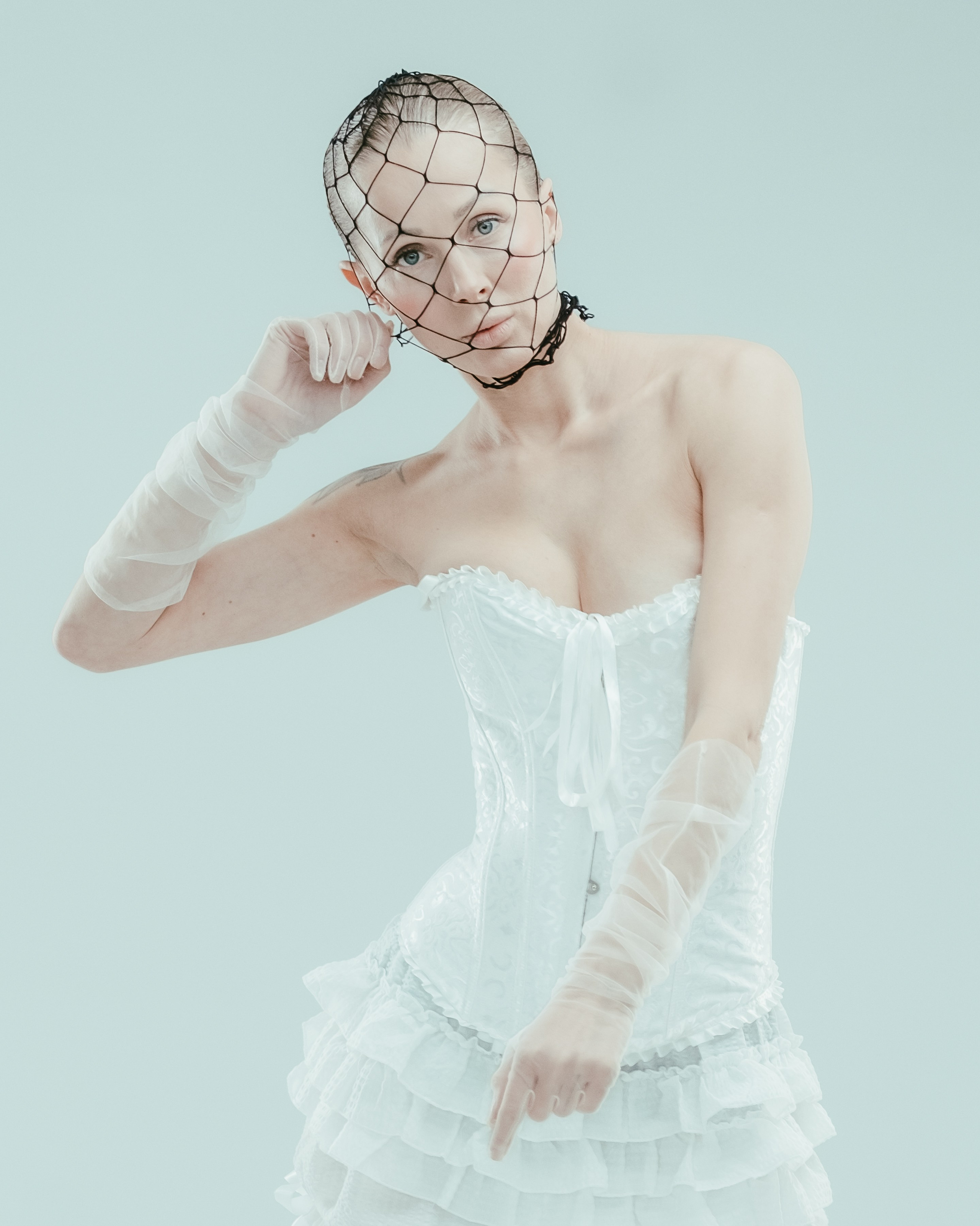 В сетке. Professional photoartist in St. Petersburg (wedding, reportage, portrait, model book, love story) Alexander Shvedov