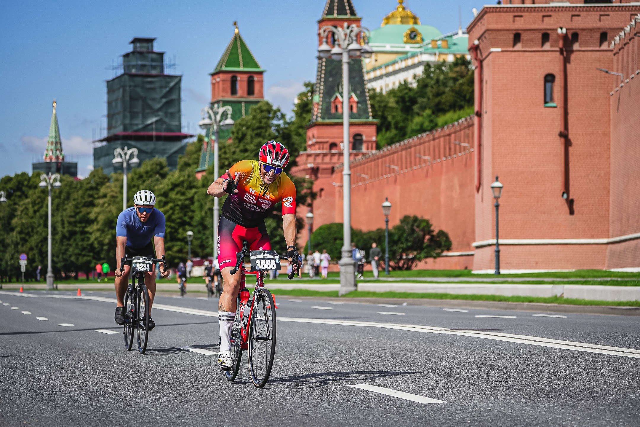La Strada Moscow |2023.07.30. Sergey Sutkovoy — Designer, photographer, traveler, woodworker