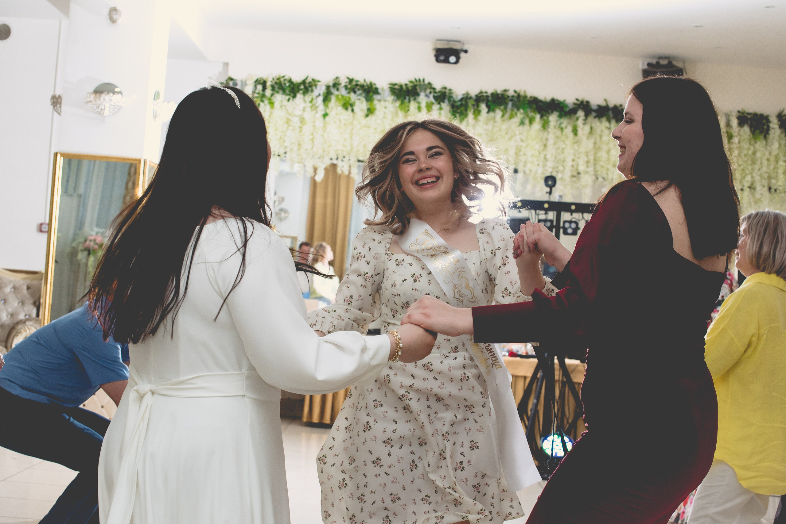 Фотограф на свадебный банкет. Фотограф Макс Огурцов в Нижнем Новгороде