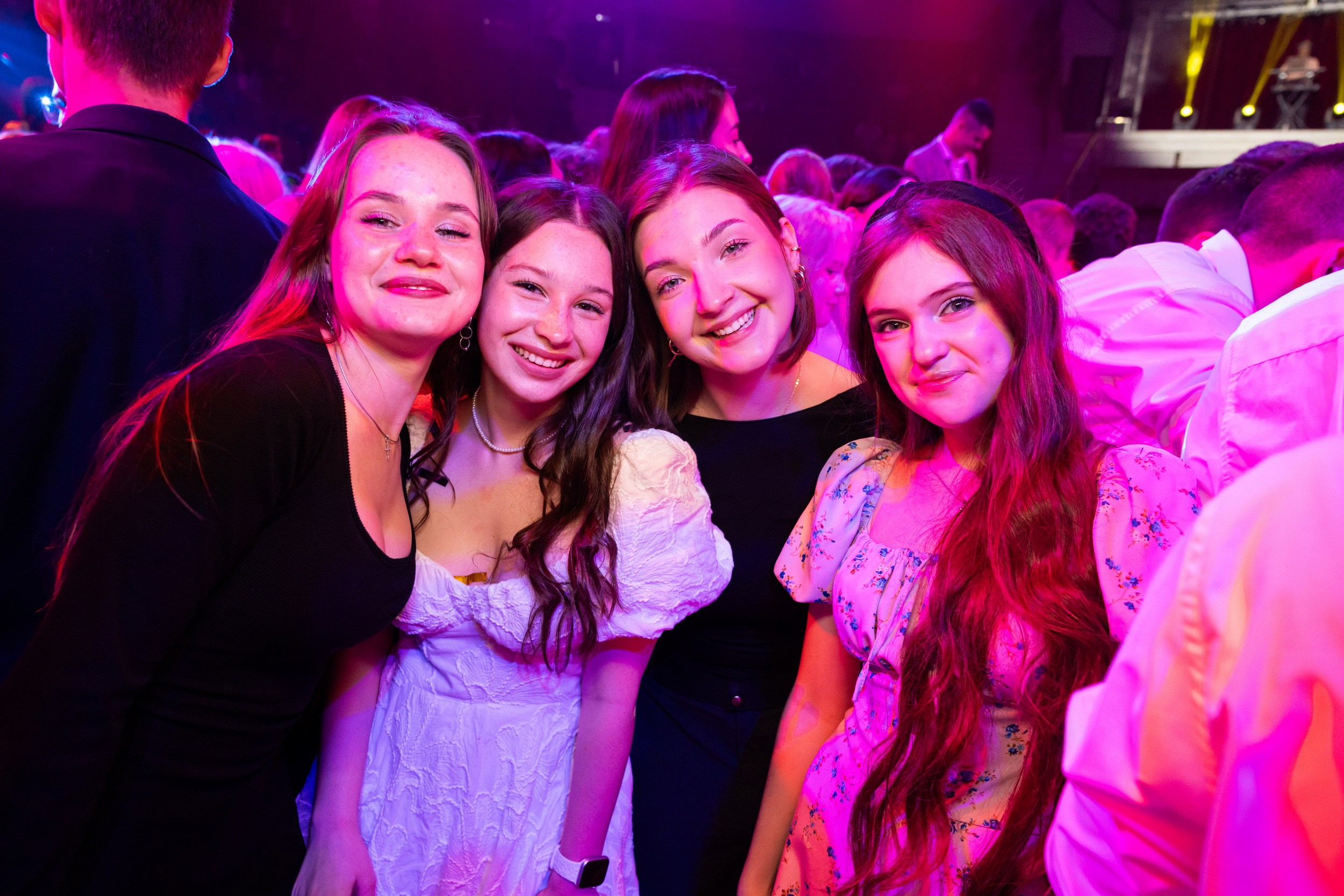 Городской бал выпускников (24 июня 2025). Репортажный фотограф Алексей Пирязев