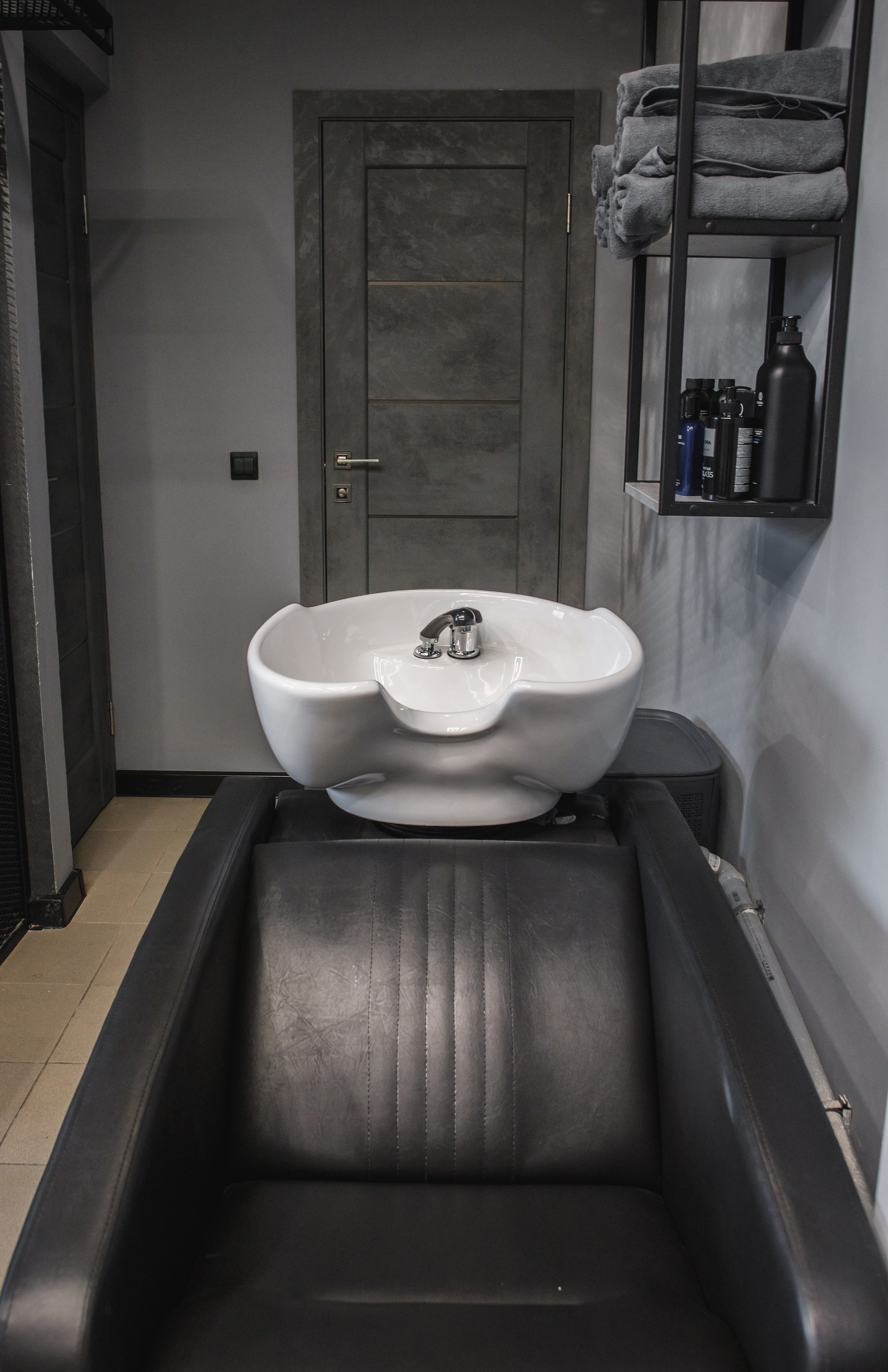 Открытие еще одного салона сети BARBERSHOP BORODACH. Предметный и семейный фотограф в Санкт-Петербурге Катерина Стеклова