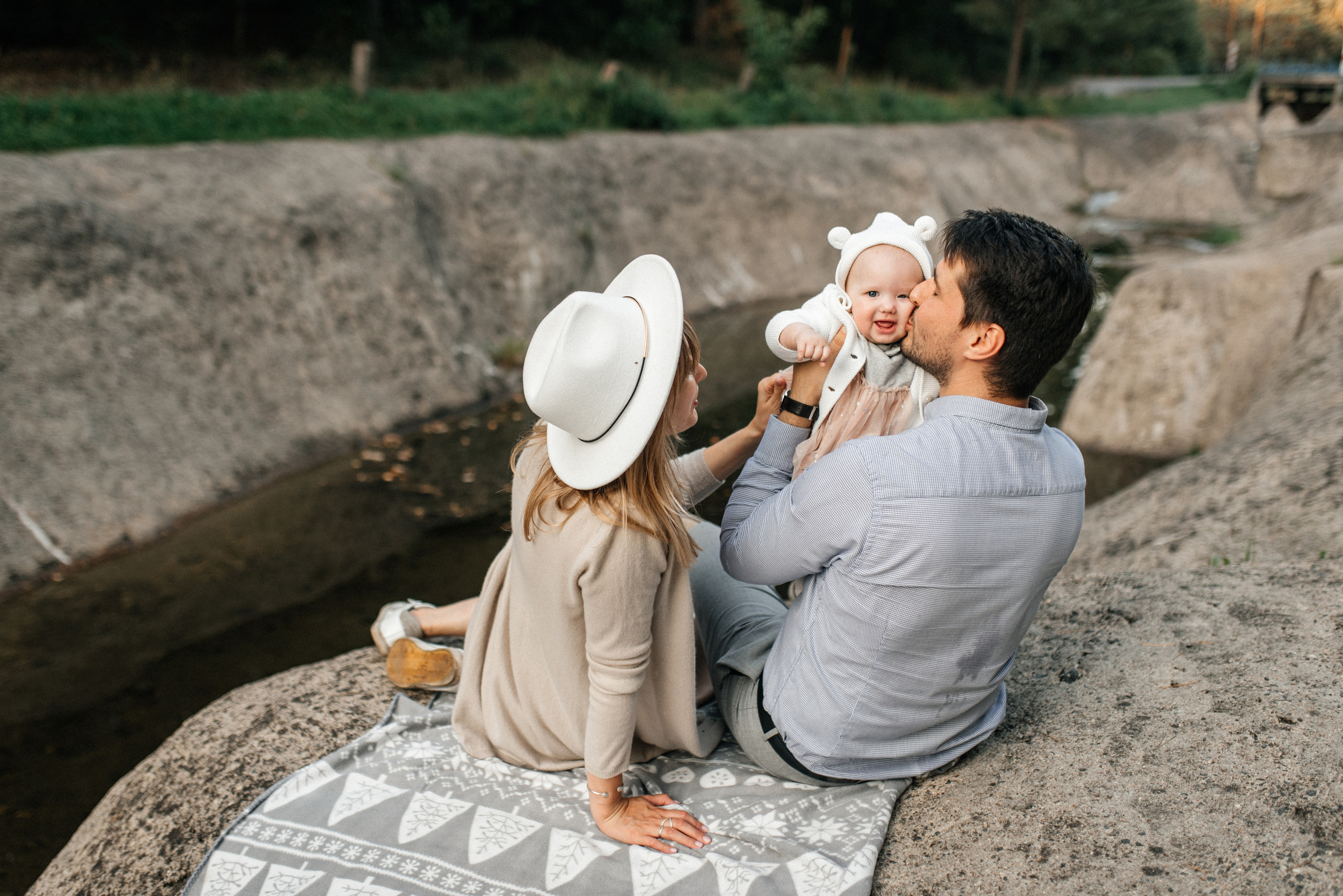 Алёна+Андрей+Агата. Костюшко Кристина — семейный и свадебный фотограф в Минске