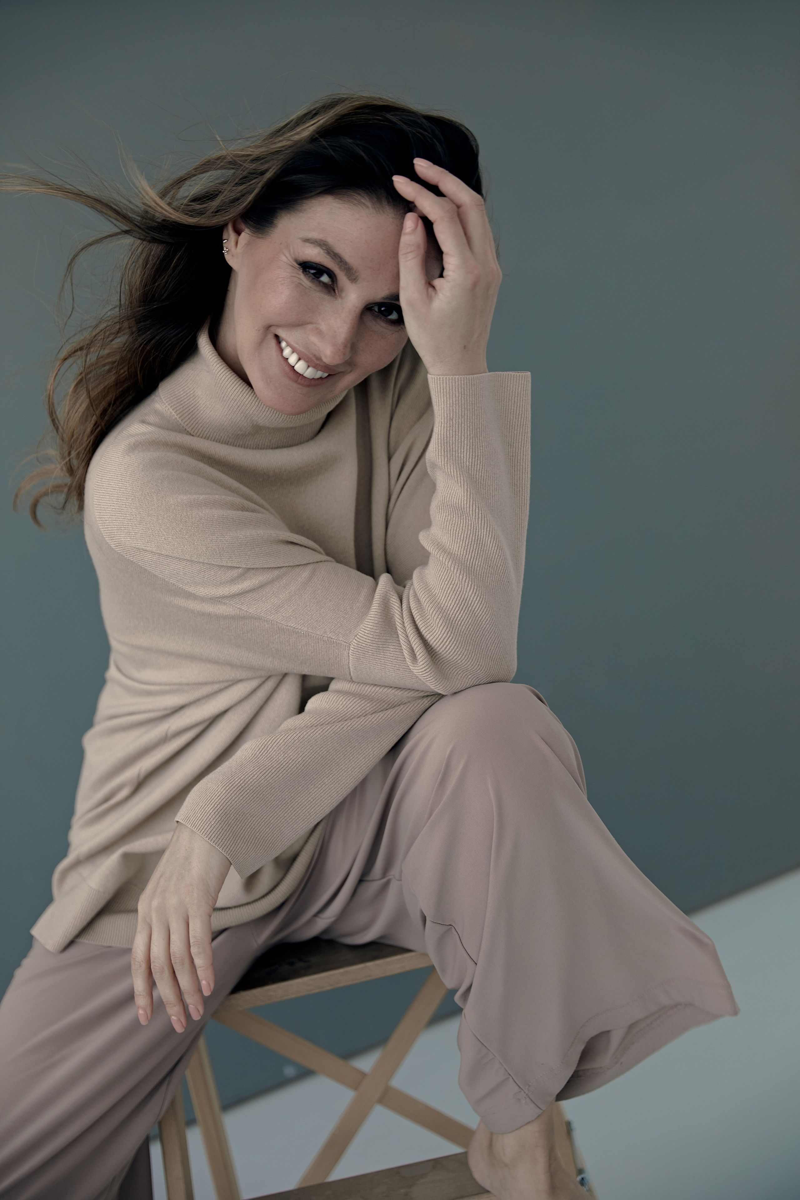 ANNA. Yulia Otroschenko