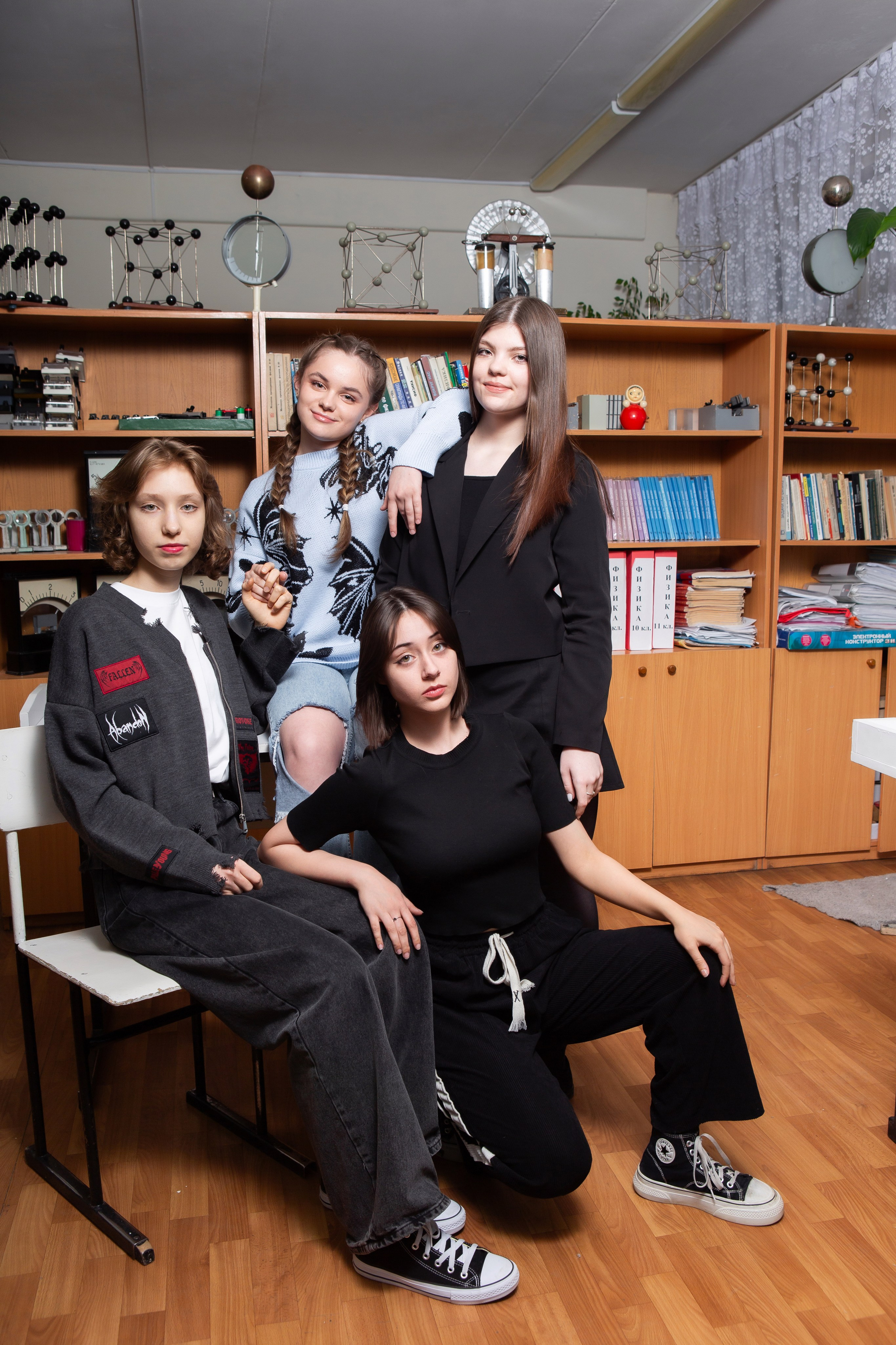 ОТВЯЗНАЯ СЪЕМКА В КЛАССЕ (9 КЛАСС). Профессиональный фотограф в Мценске и Орловской области