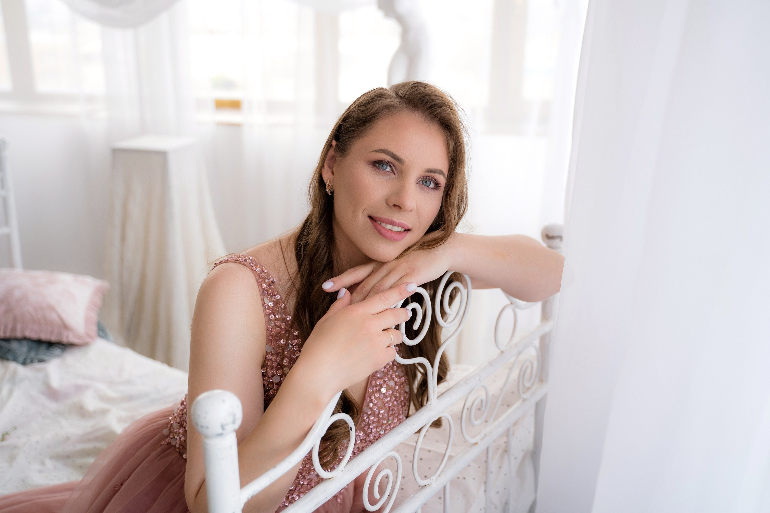 СЕМЕЙНАЯ ФОТОСЕССЕЯ. Фотостудия Малина в городе Улан-Удэ. Фотограф Ирина Жарникова