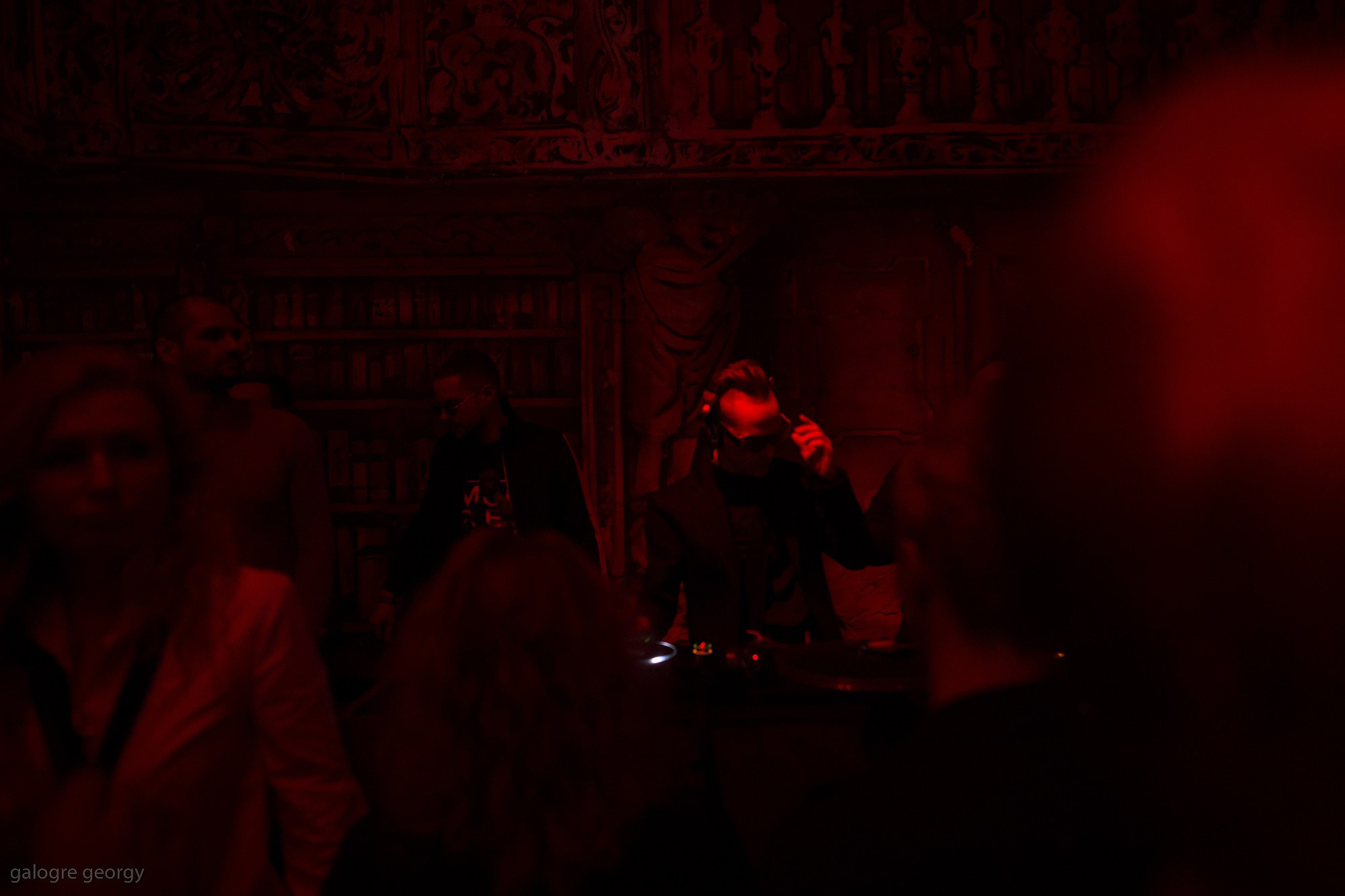 Питер Архив Zinger Dj list. RetroChic Фото