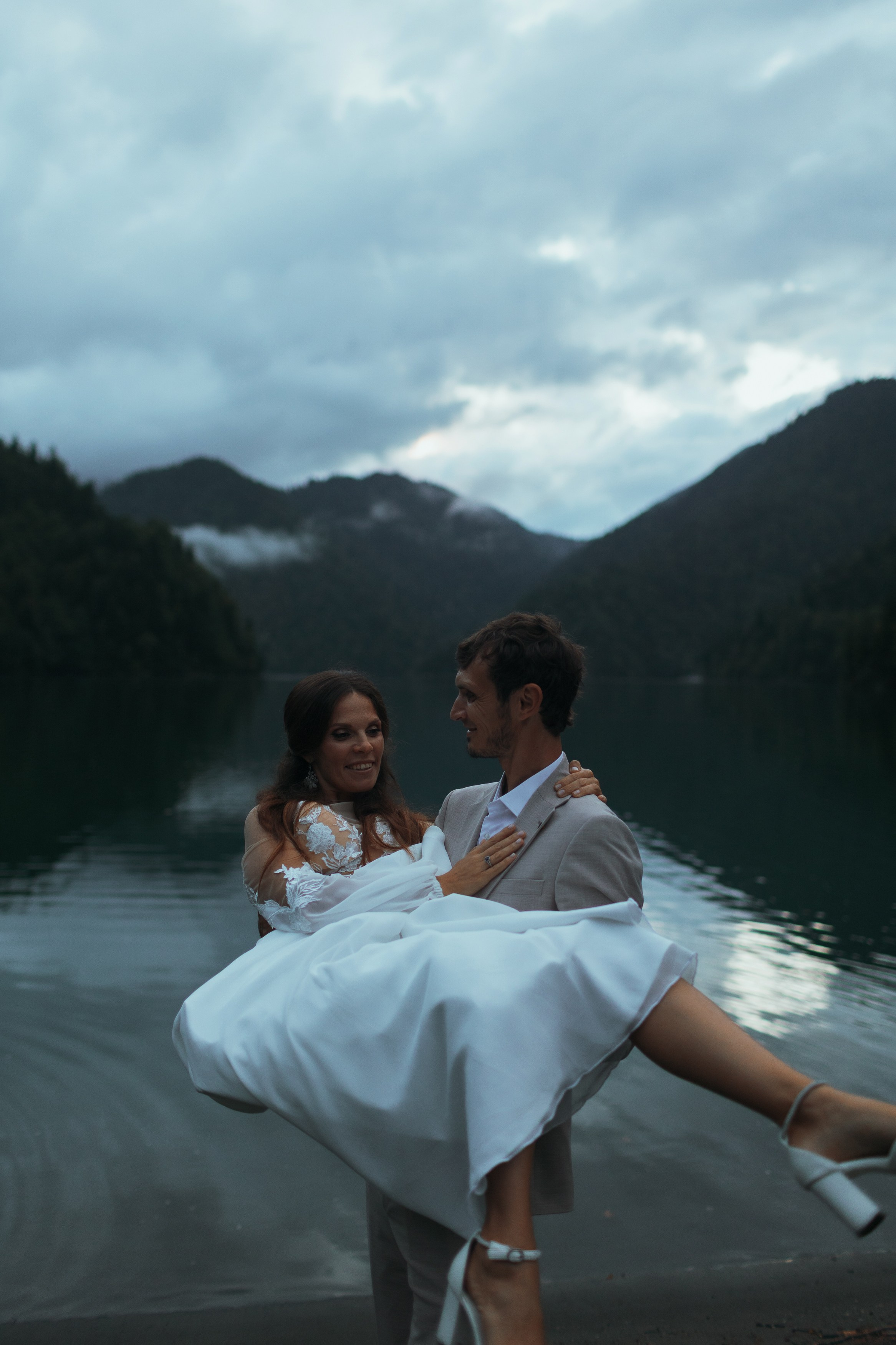 Конец сентября Озеро Рица. RetroChic Фото