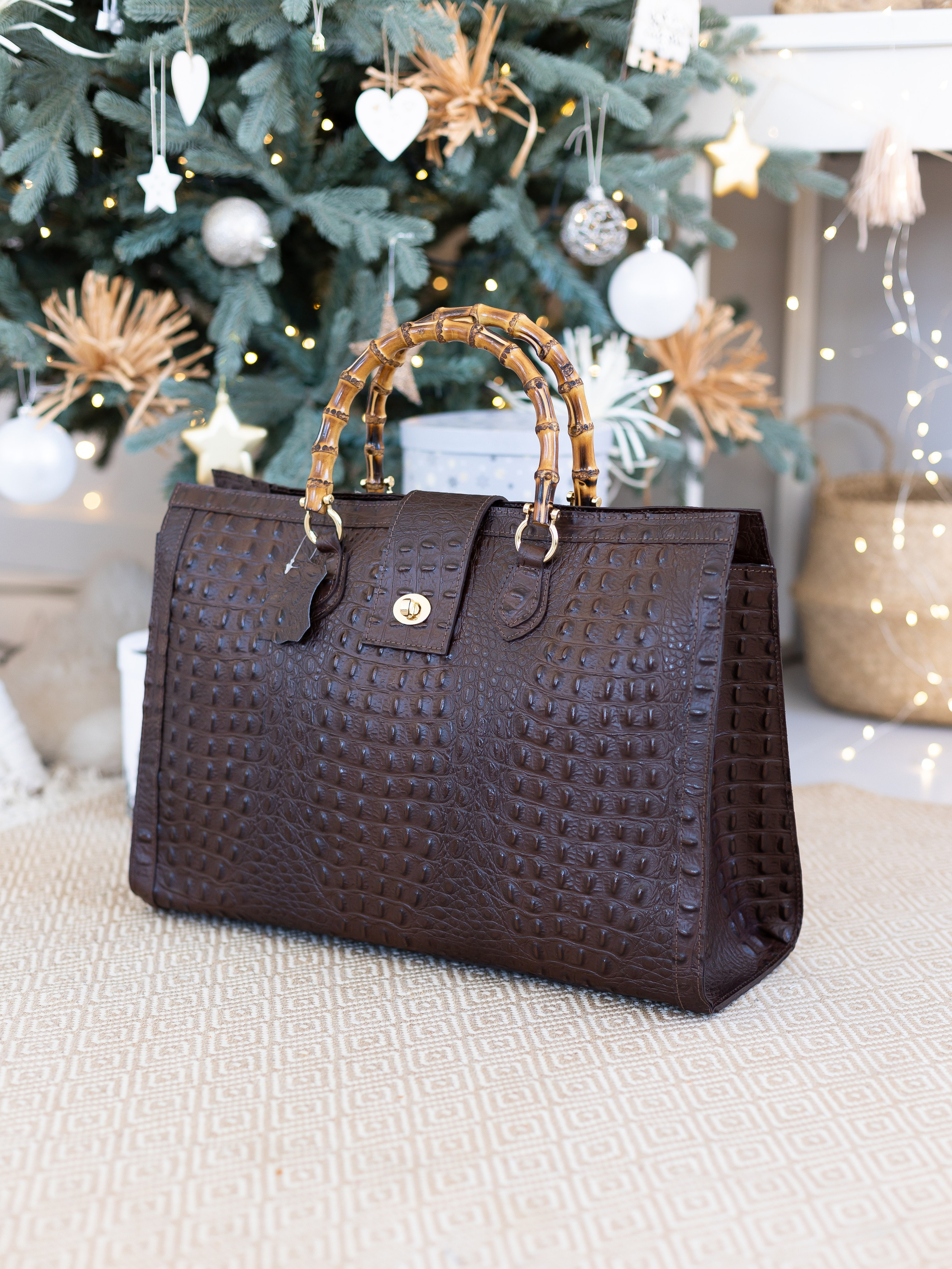 Предметная съёмка сумок для маркетплейсов. Предметный фотограф в Симферополе Антон Катунин