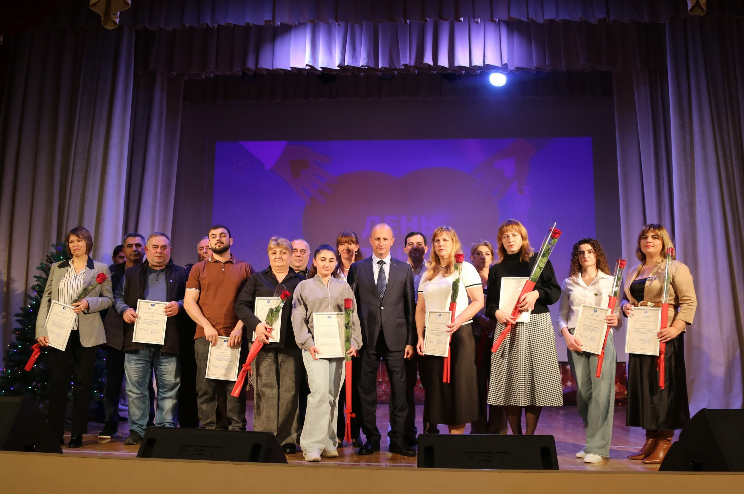 День Волонтёра. Жизнь курорта Кабардинка в фотографиях