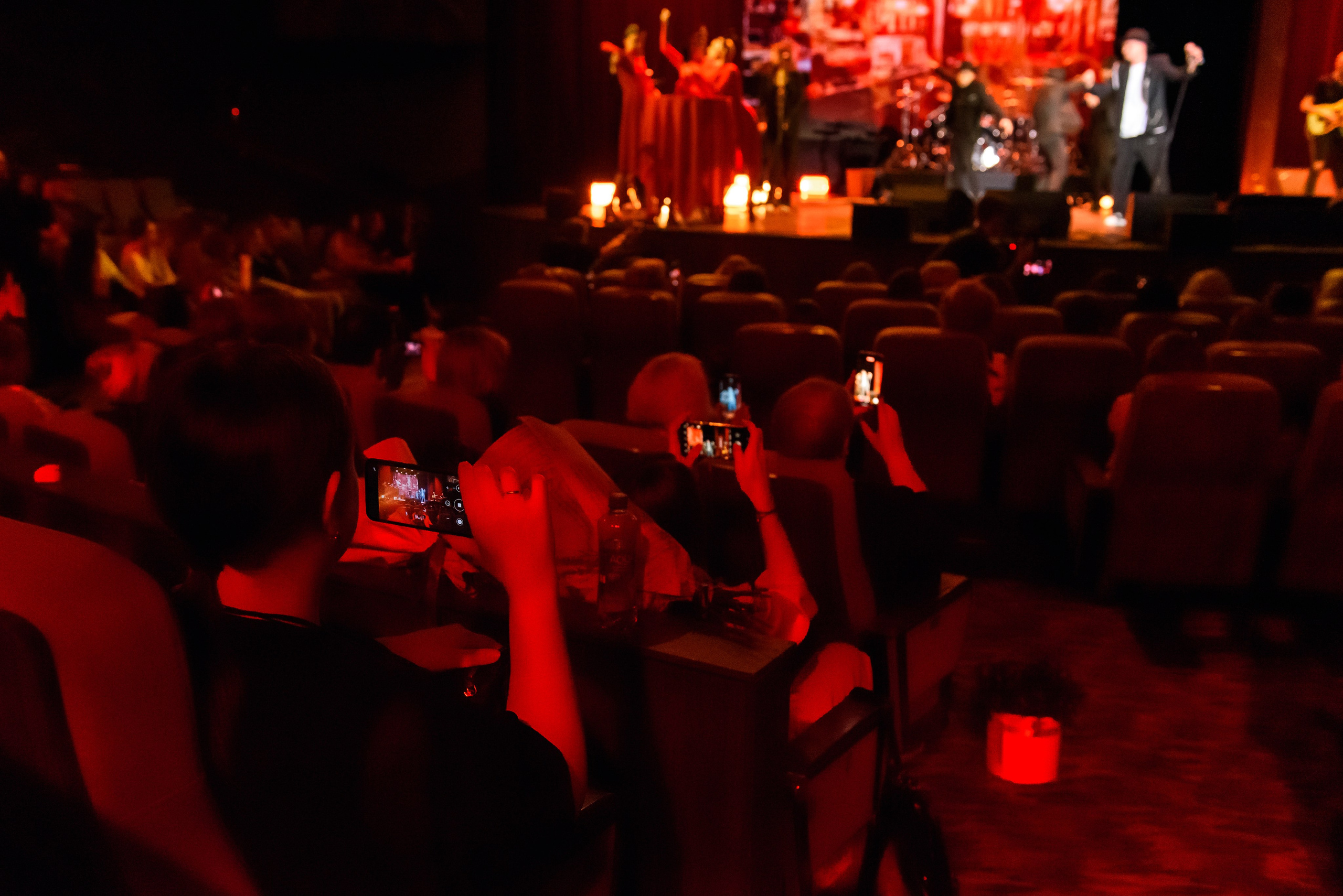 Кирилл Туриченко — Вегас Сити Холл. Бренд-фотограф для экспертов и блогеров в Москве Влада Горбовская