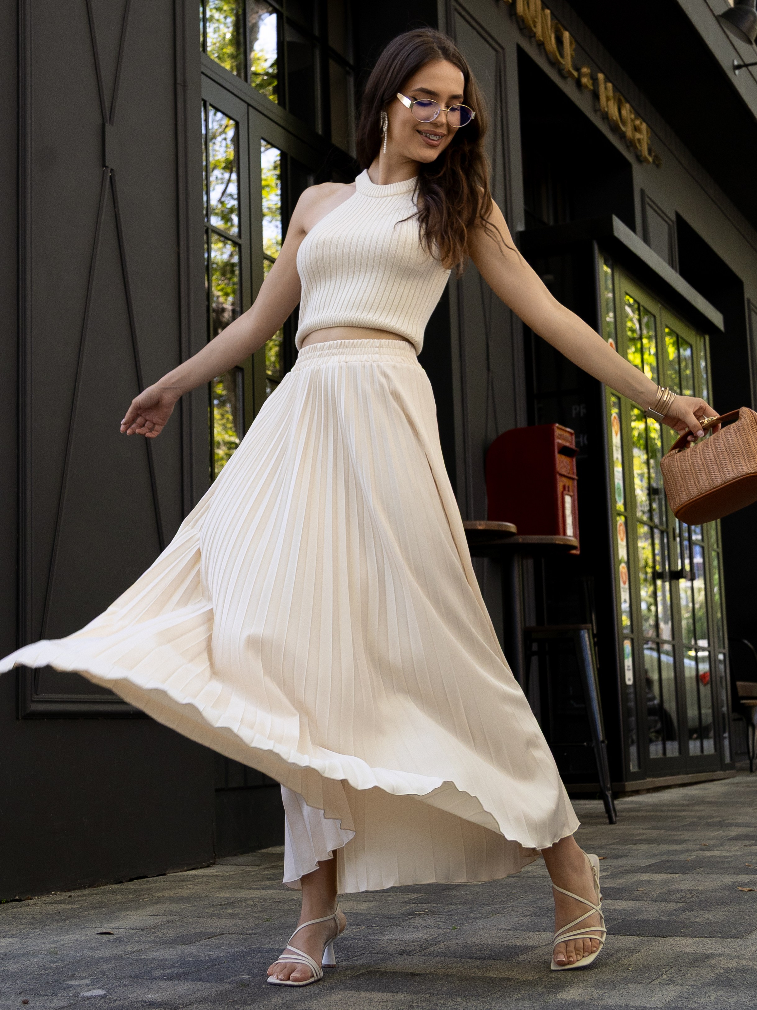 Лиза З. Фото для маркетплейсов в самых сочных локациях города Сочи