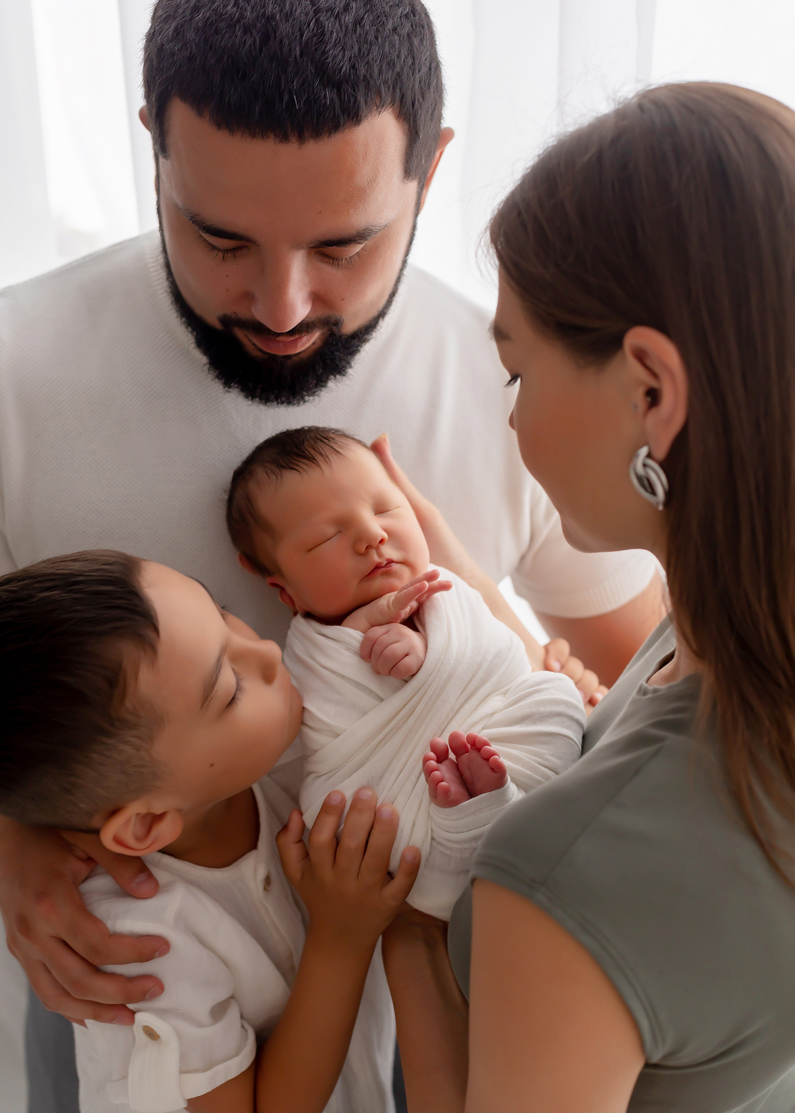 Новорожденные до 28 дней. Фотограф новорожденных в Тюмени