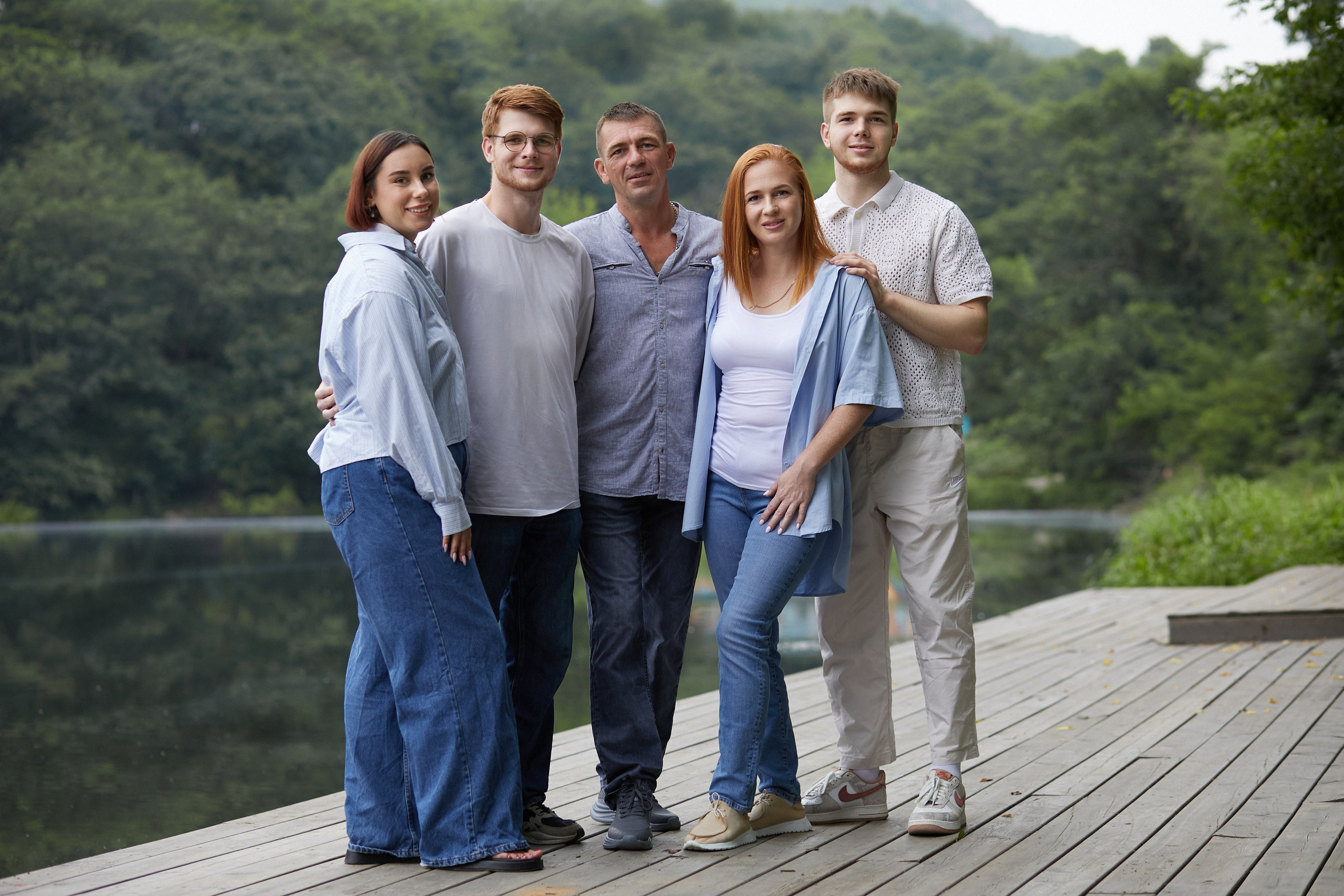 Семейная фотосессия у озера