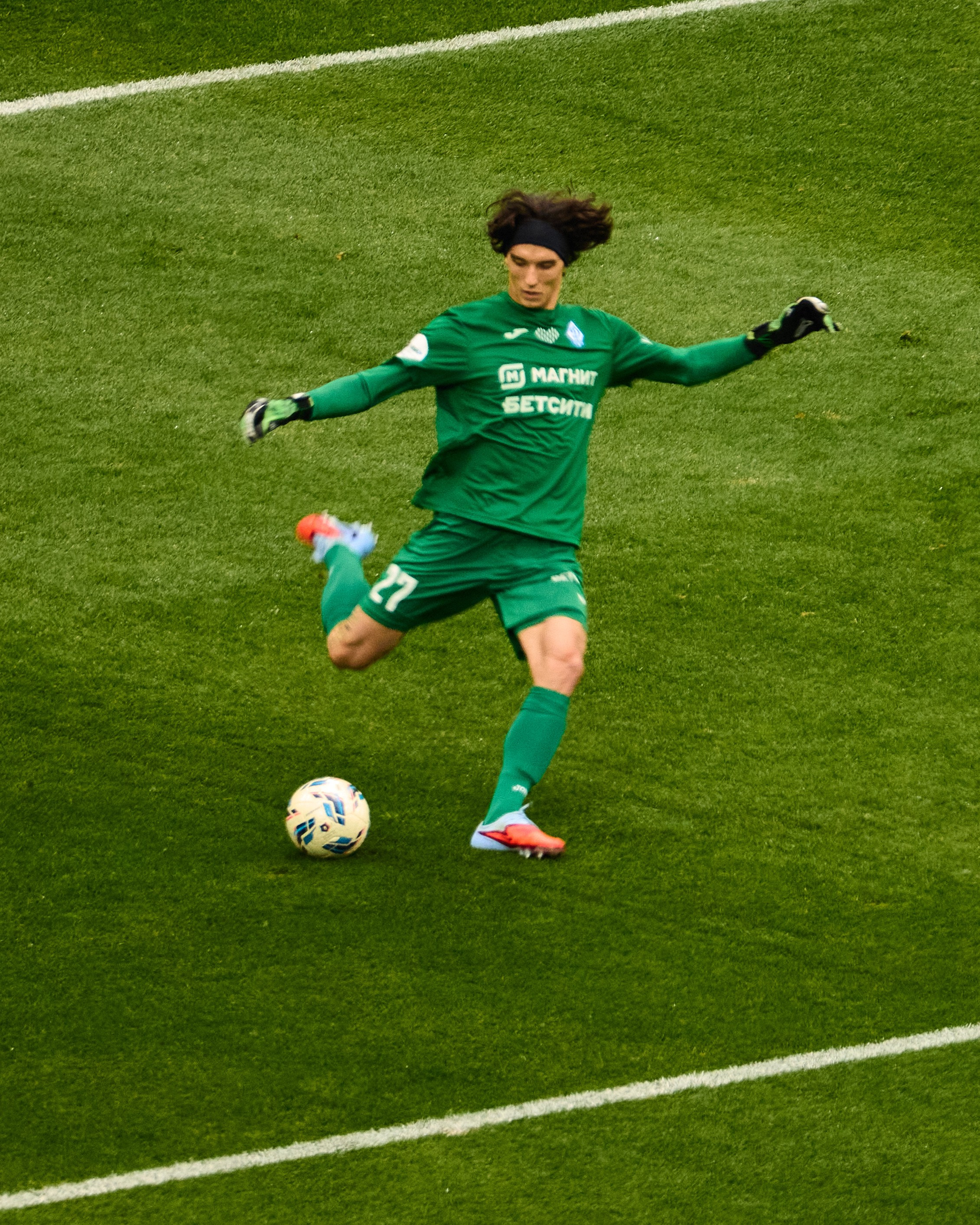 FC Zenit x Dinamo Mahachkala. Святослав Лебедев | Рекламный фотограф — Коммерческая съемка, Арт-дирекшн, AI-интеграция