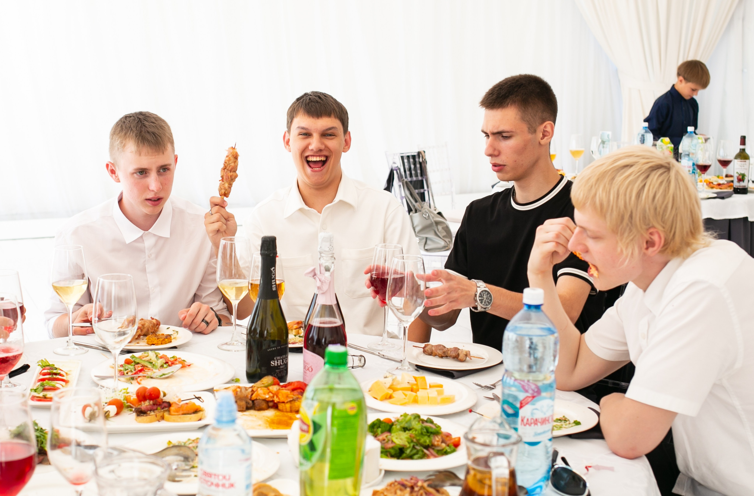Выпускные и Утренники. Фотограф новорожденных и семейный фотограф НСО г. Бердск Марина Львова