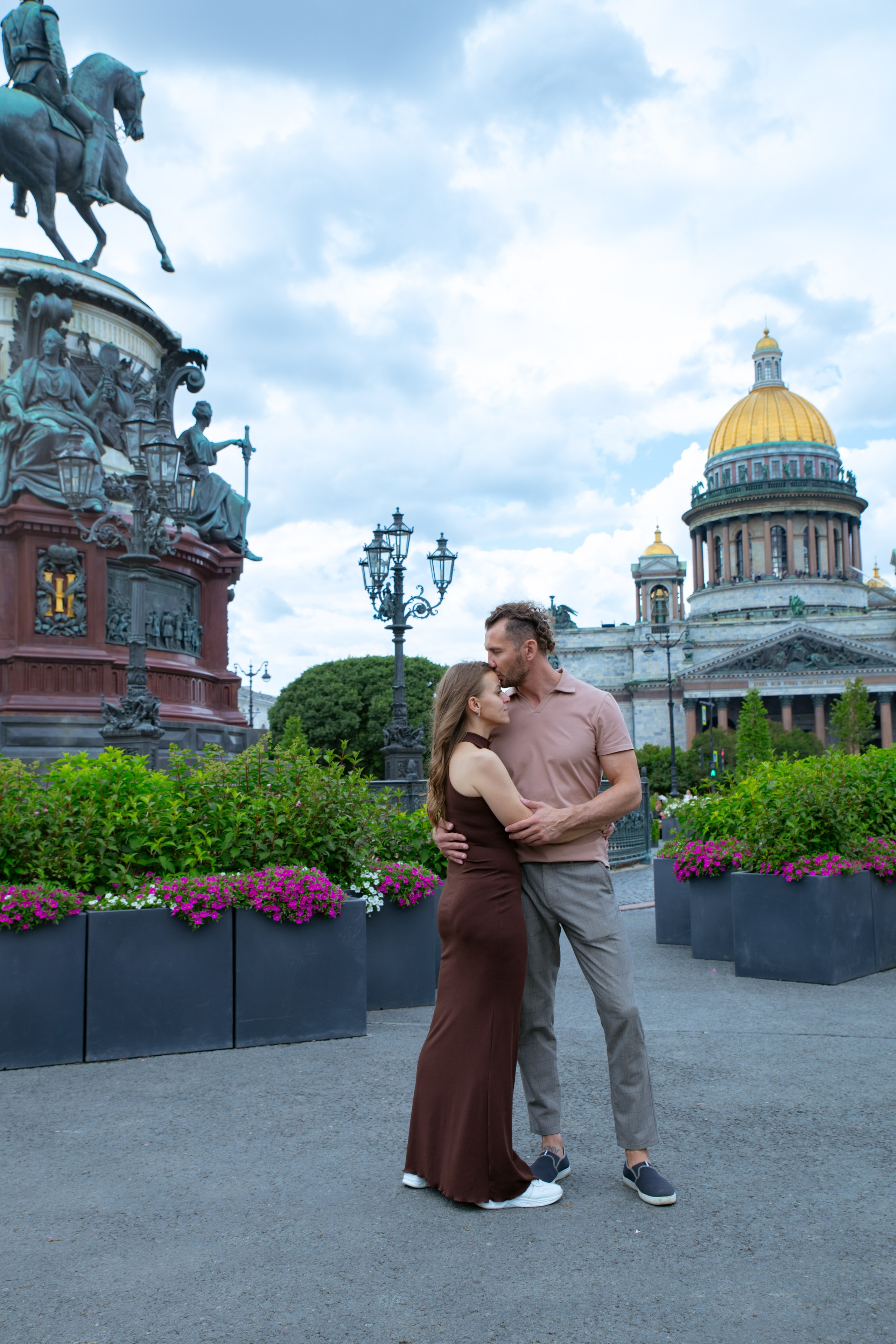 ФОТОПРОГУЛКИ ПО САНКТ-ПЕТЕРБУРГУ. Фотосессии в Санкт-Петербурге со скидкой от -30%!
