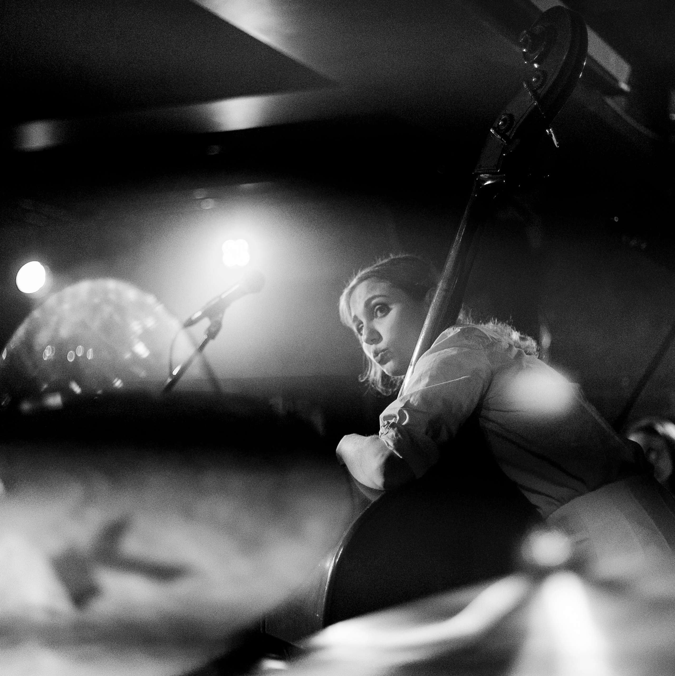 Фотосъемка концерта Дарьи Шорр в клубе Алексея Козлова. Репортажный фотограф Борис Геер