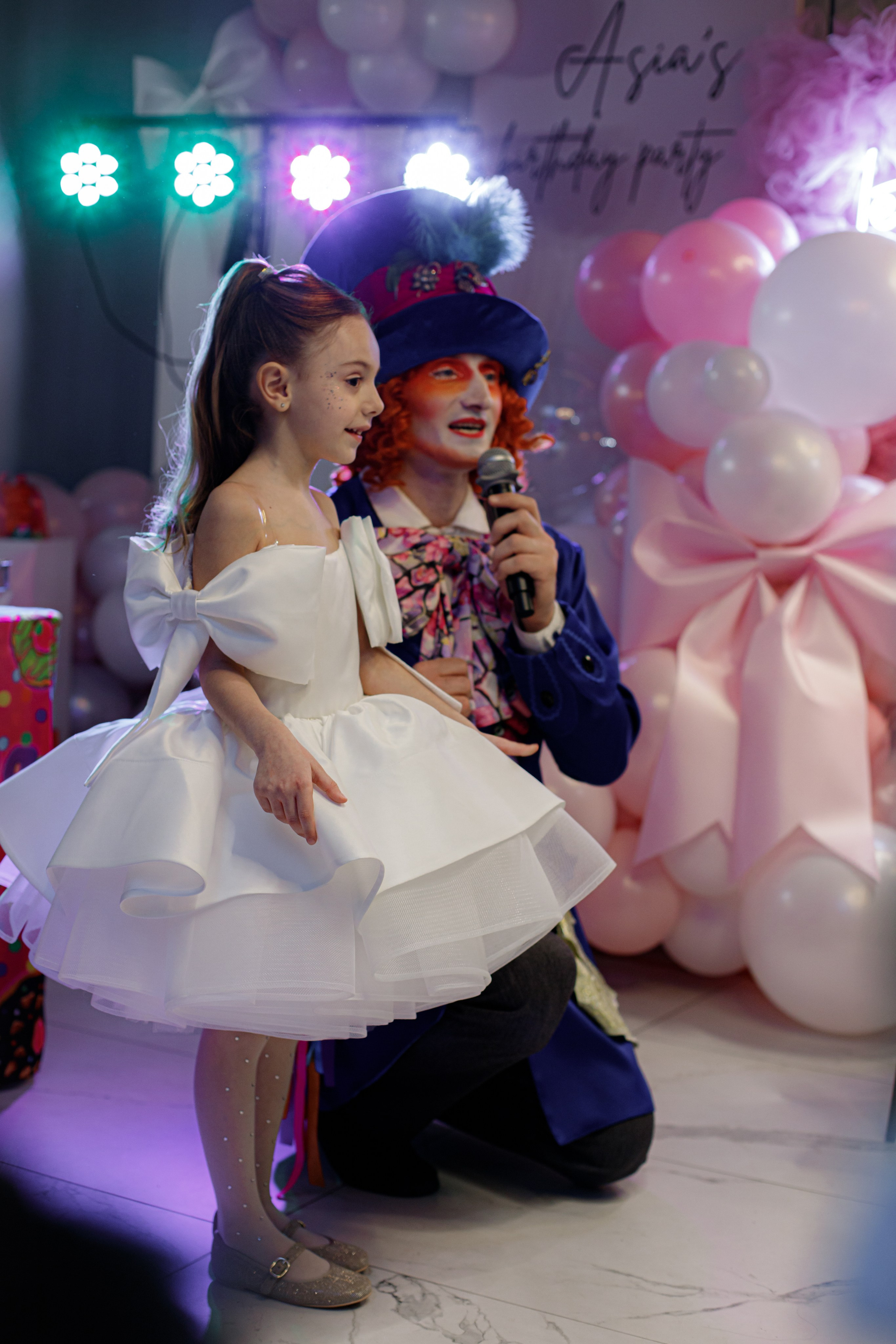 ASIA'S BIRTHDAY PARTY. Photokarish