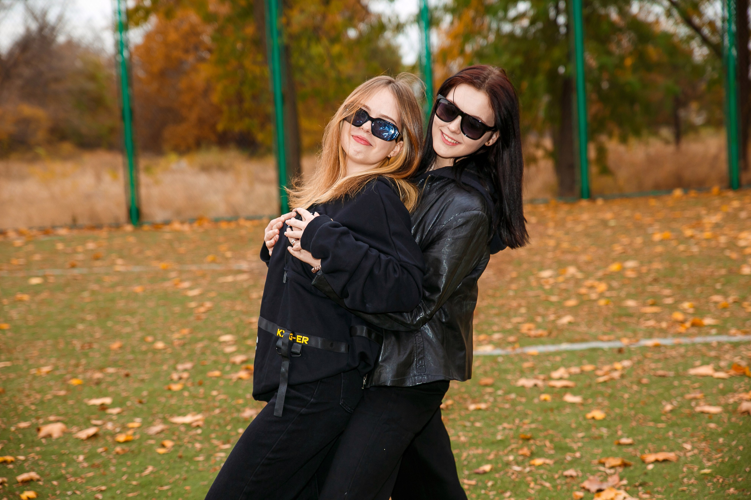 ЛЮДИ В ЧЕРНОМ. Выпускные альбомы в Донецке и ДНР. Фотограф Донецк и ДНР