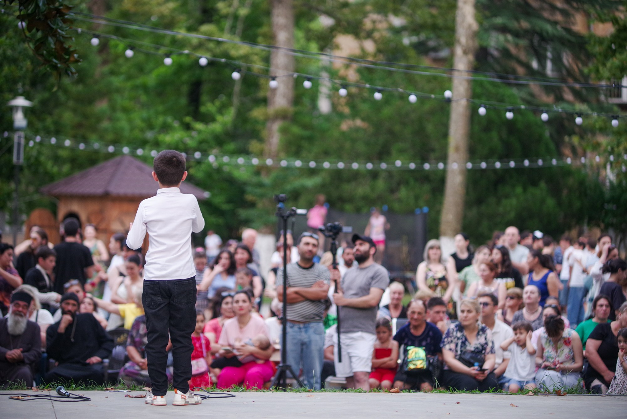 Грузинский танец. Портретный фотограф Денис Милютин