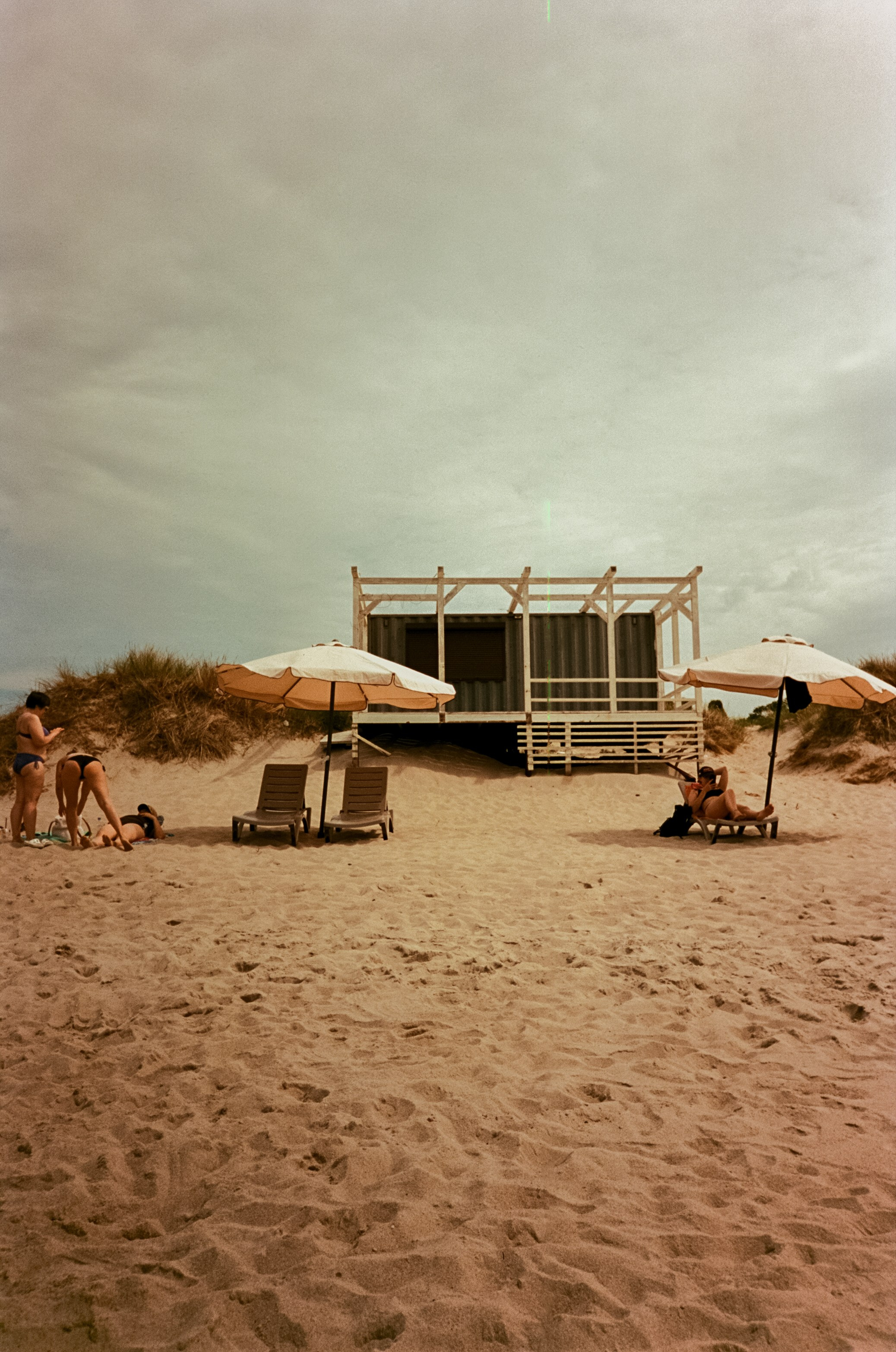 День в Янтарном: выставка янтаря, кофейня Новое место и пляж Анна. Фотограф-документалист Мария Осокина